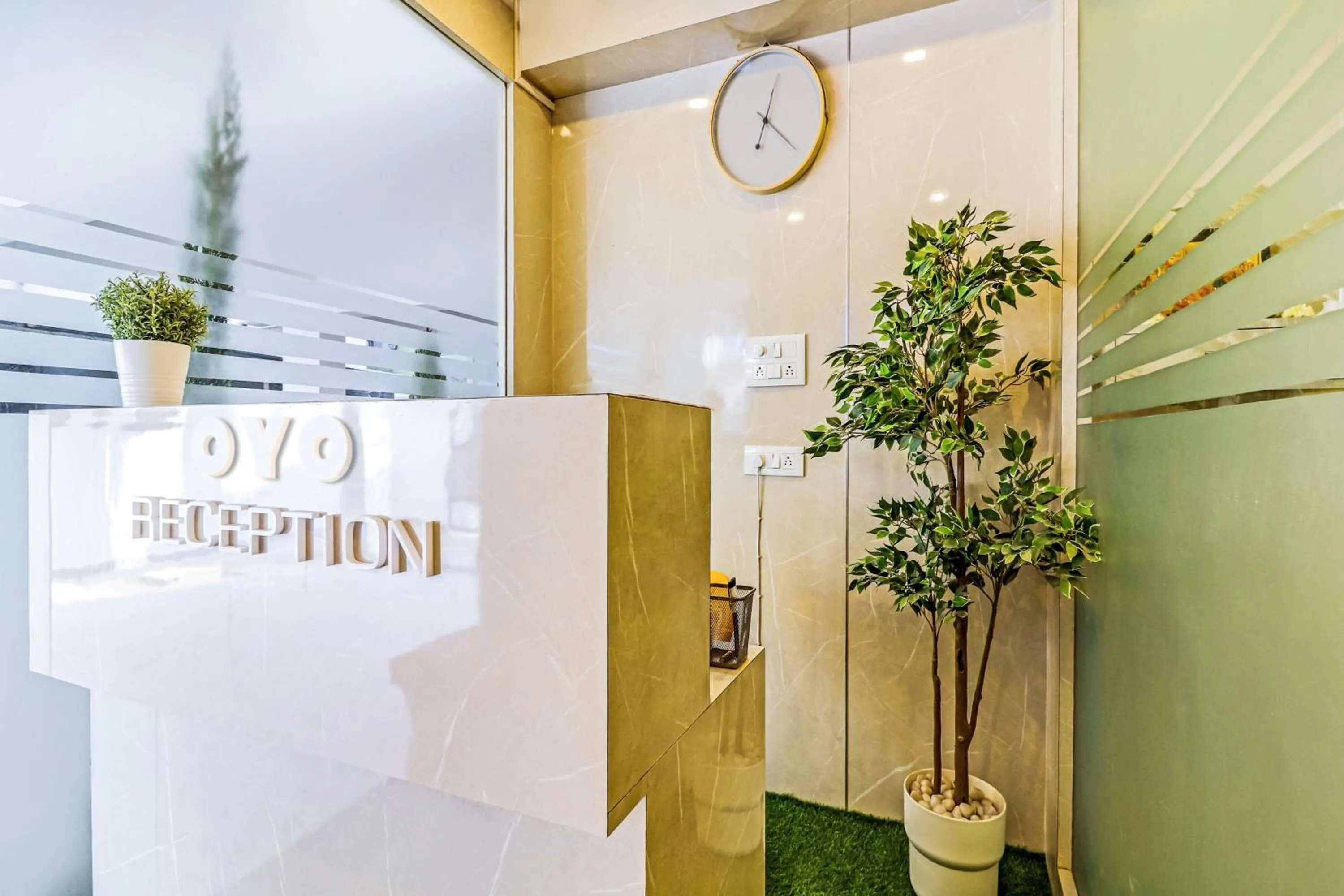 Lobby or reception in Hotel O Landcorp Hotels