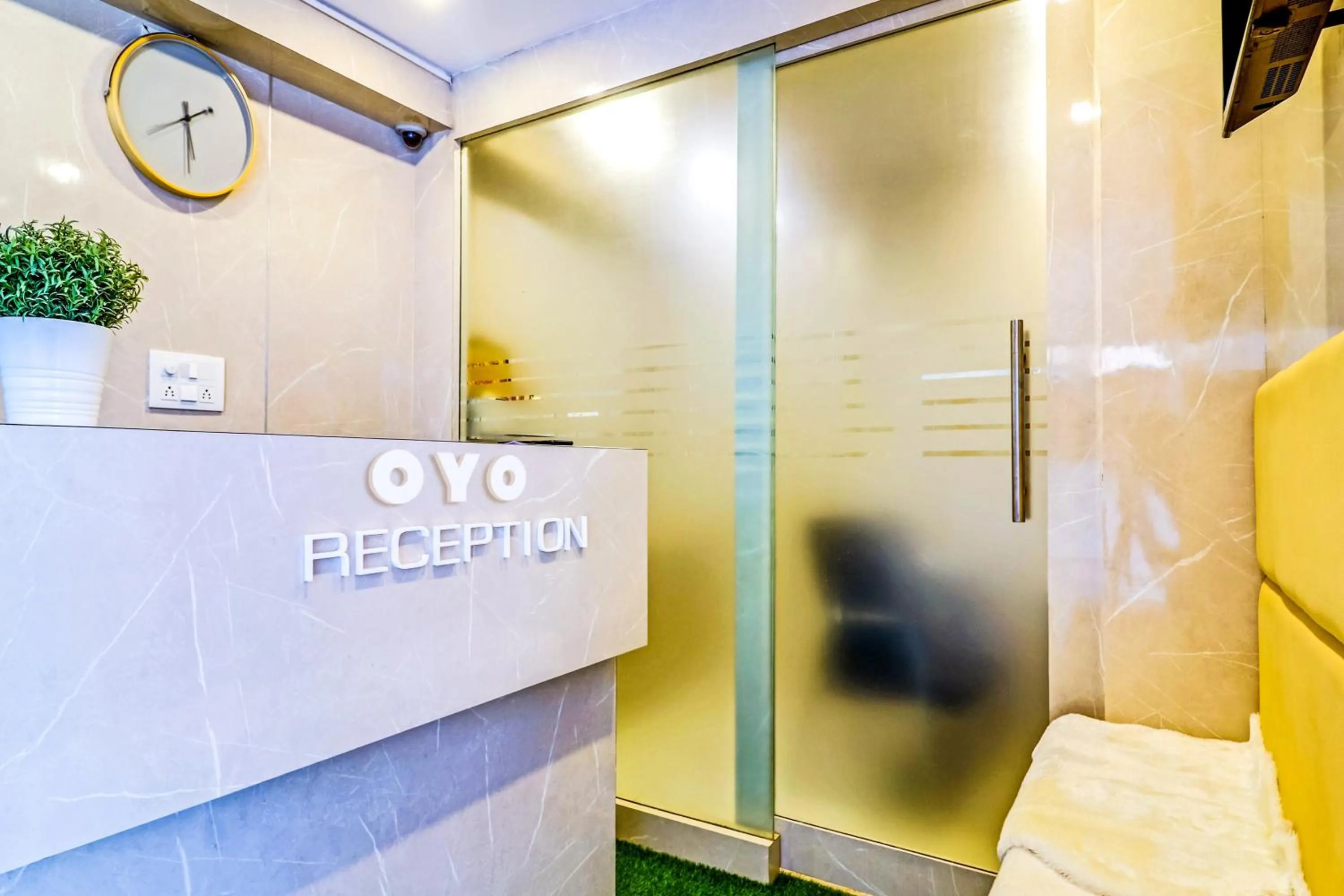 Lobby or reception in Hotel O Landcorp Hotels