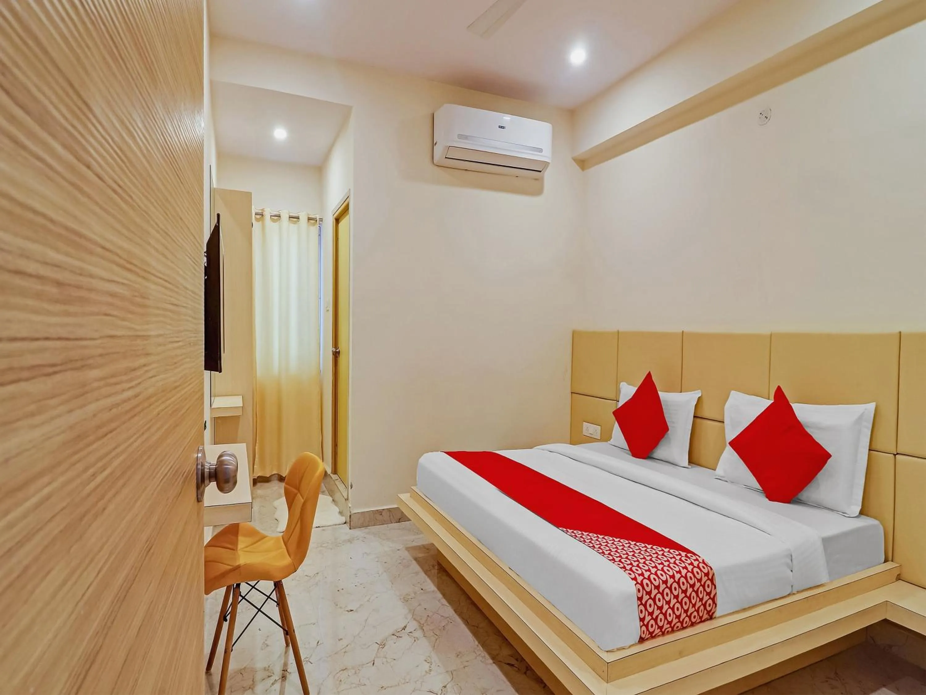 Facade/entrance in Hotel O Landcorp Hotels