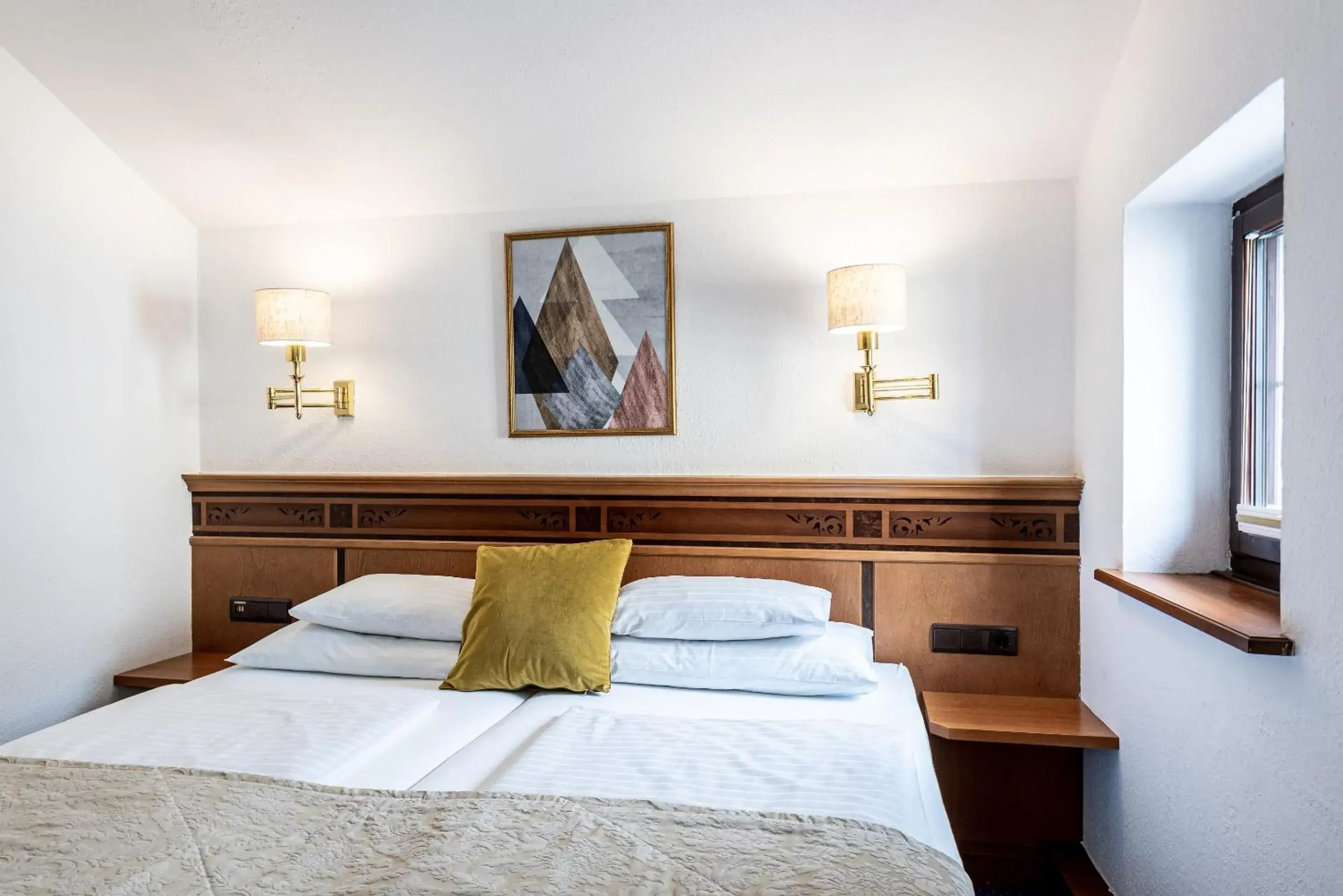 Triple Room with Two Bedrooms in Hotel Mondschein Triple Room with Two Bedrooms in Hotel Mondschein