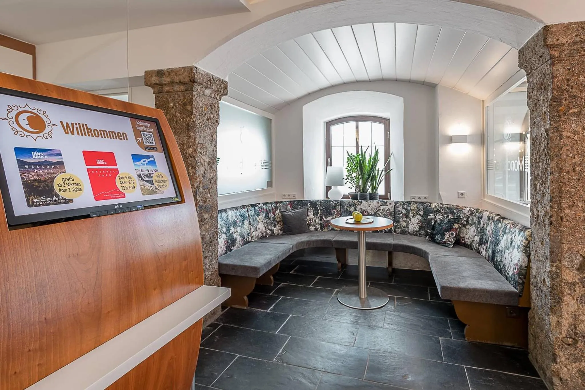 Lobby or reception in Hotel Mondschein