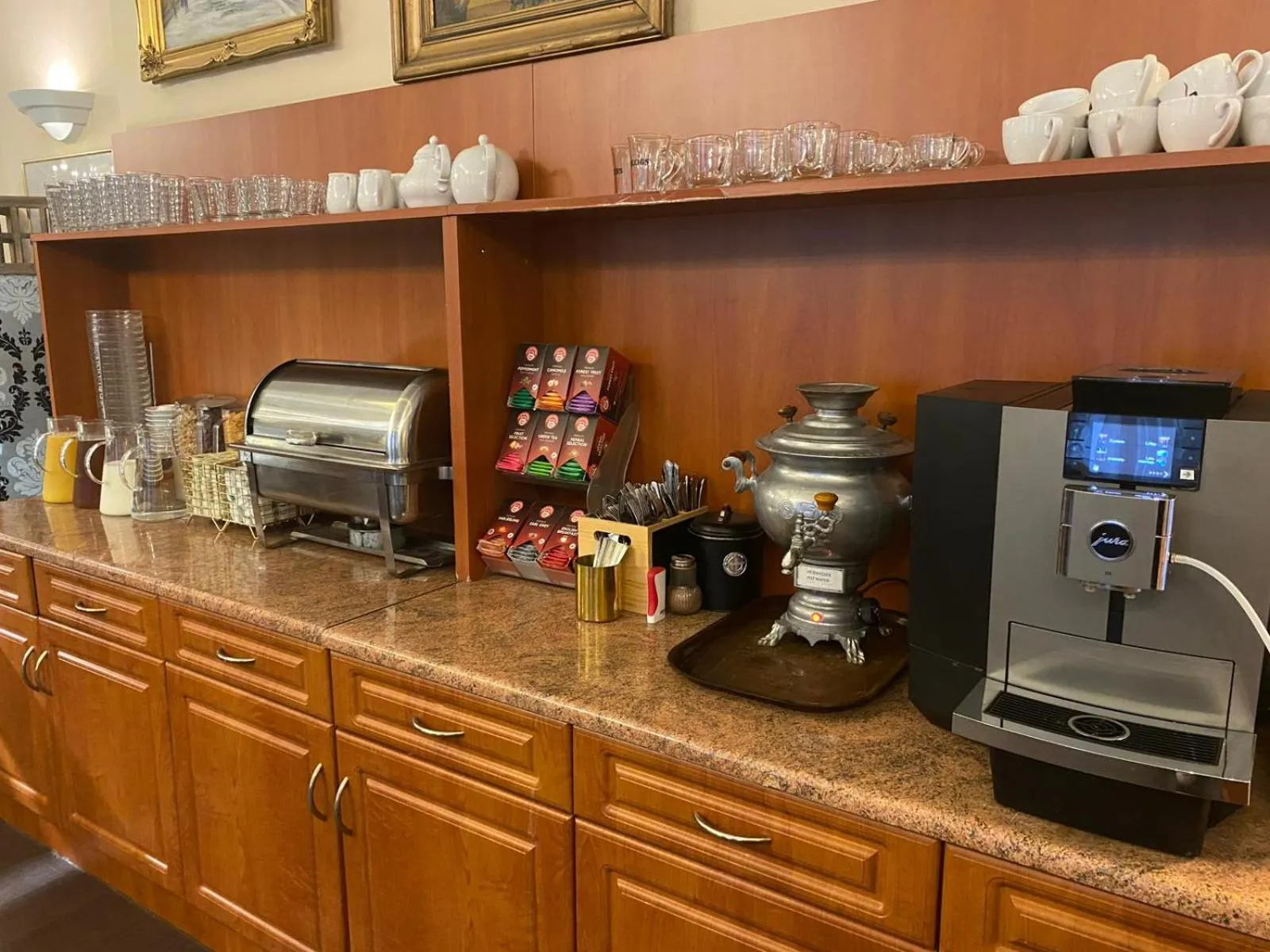 Coffee/tea facilities in Hotel Pension Excellence