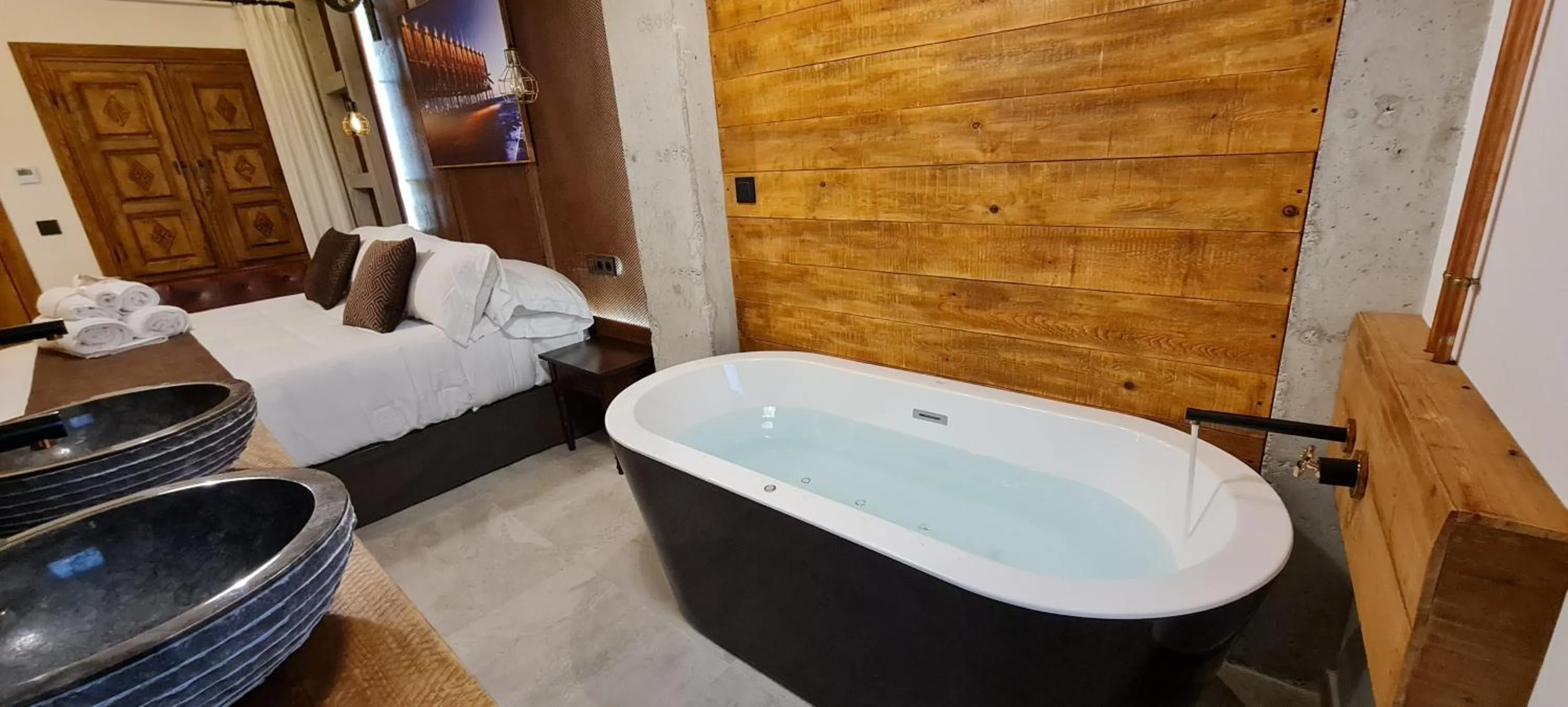 Hot Tub in Murallas de Jayrán Hotel Boutique