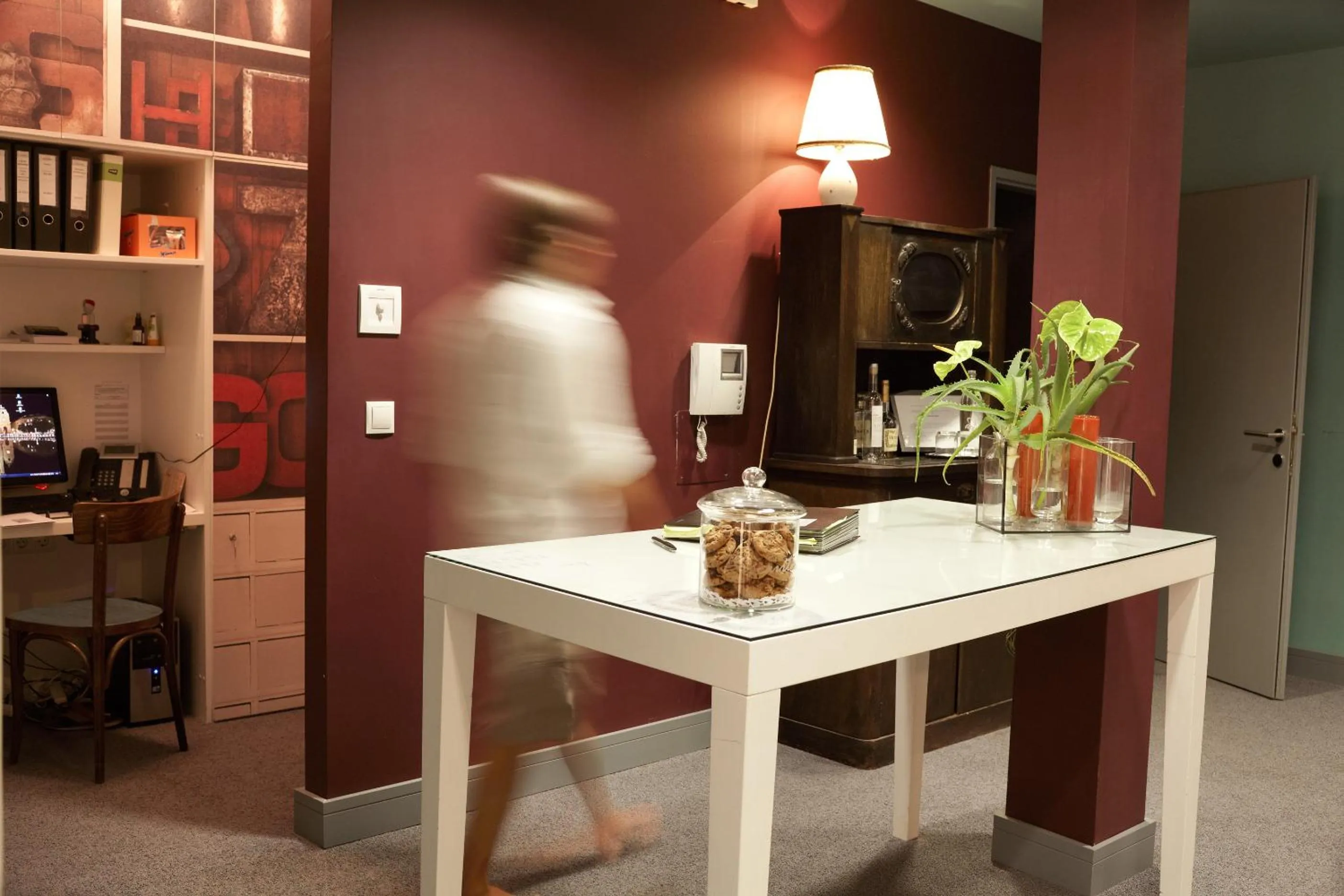 Decorative detail in Saint SHERMIN bed breakfast & champagne