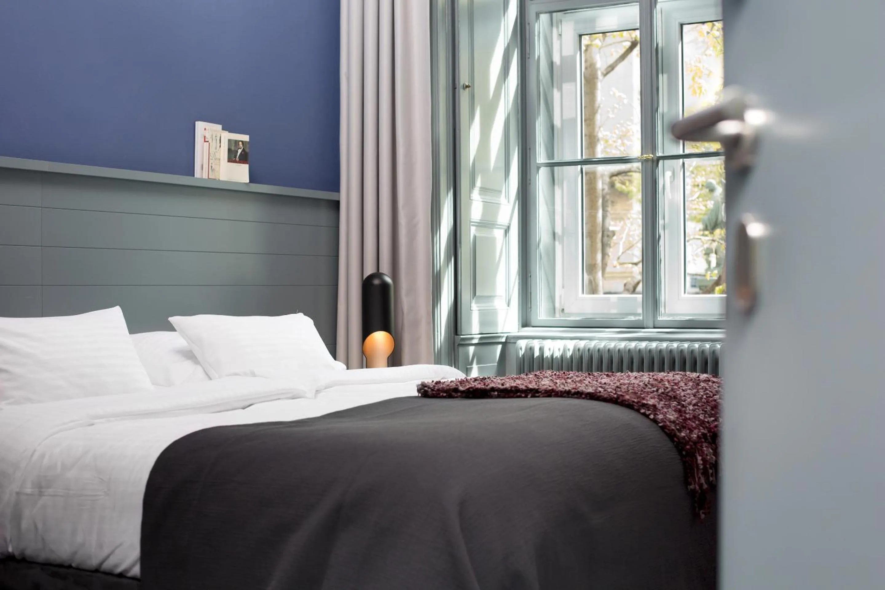 Bed in Saint SHERMIN bed breakfast & champagne