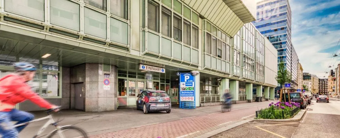 Neighbourhood in Saint SHERMIN bed breakfast & champagne