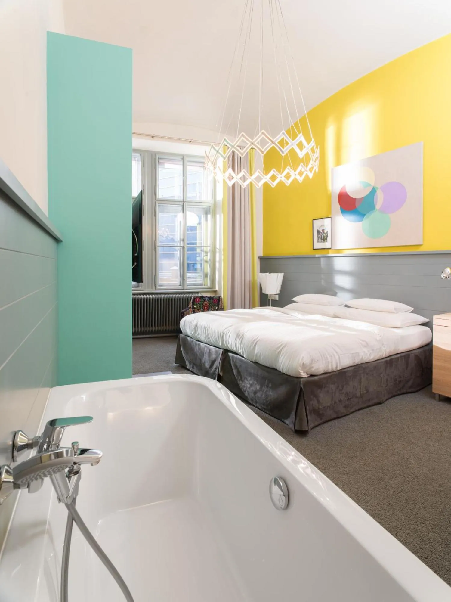 Bathroom, Bed in Saint SHERMIN bed breakfast & champagne