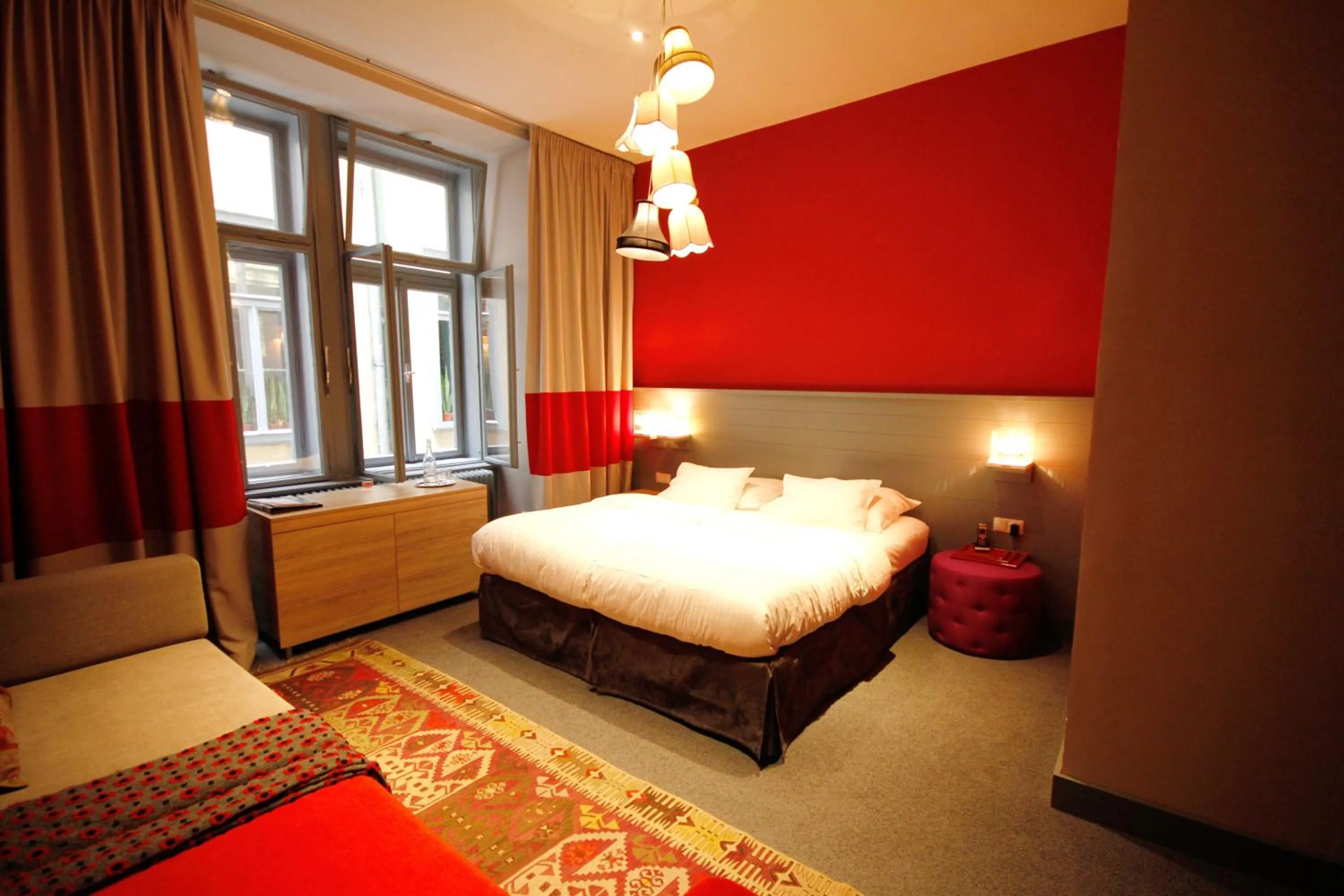 Bed in Saint SHERMIN bed breakfast & champagne