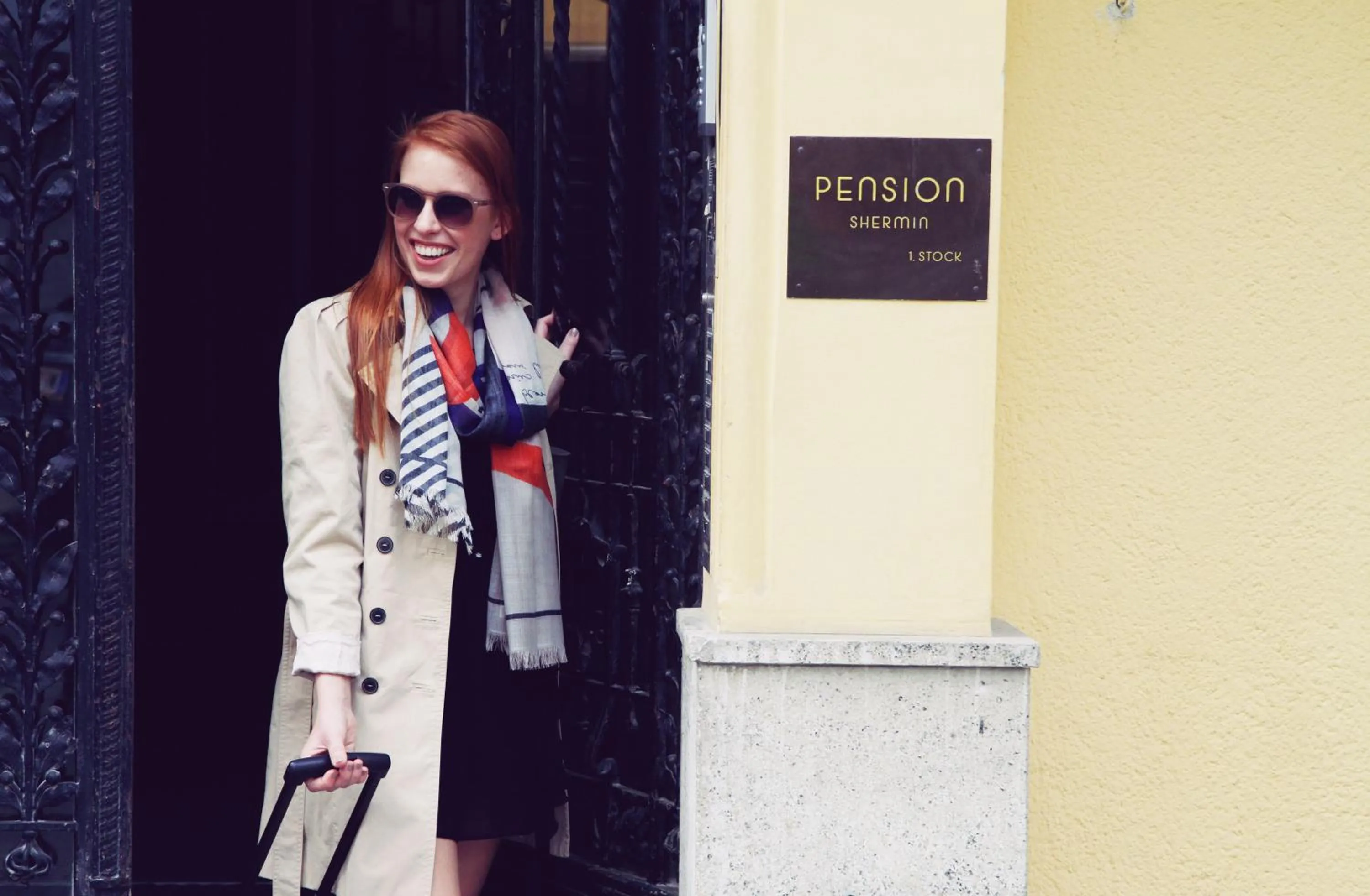 People in Saint SHERMIN bed breakfast & champagne