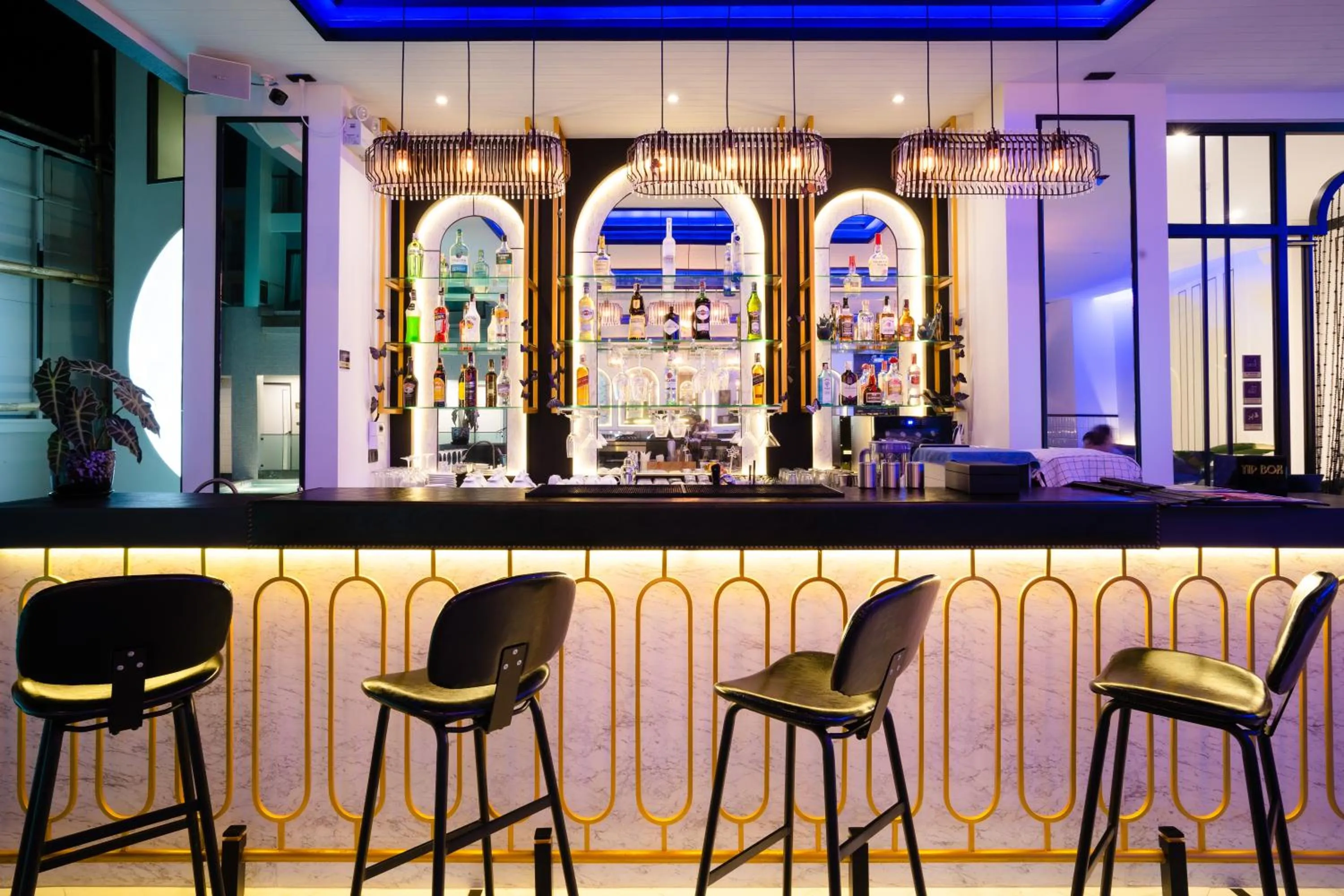 Lounge or bar in Ratri Hotel Phuket Old Town