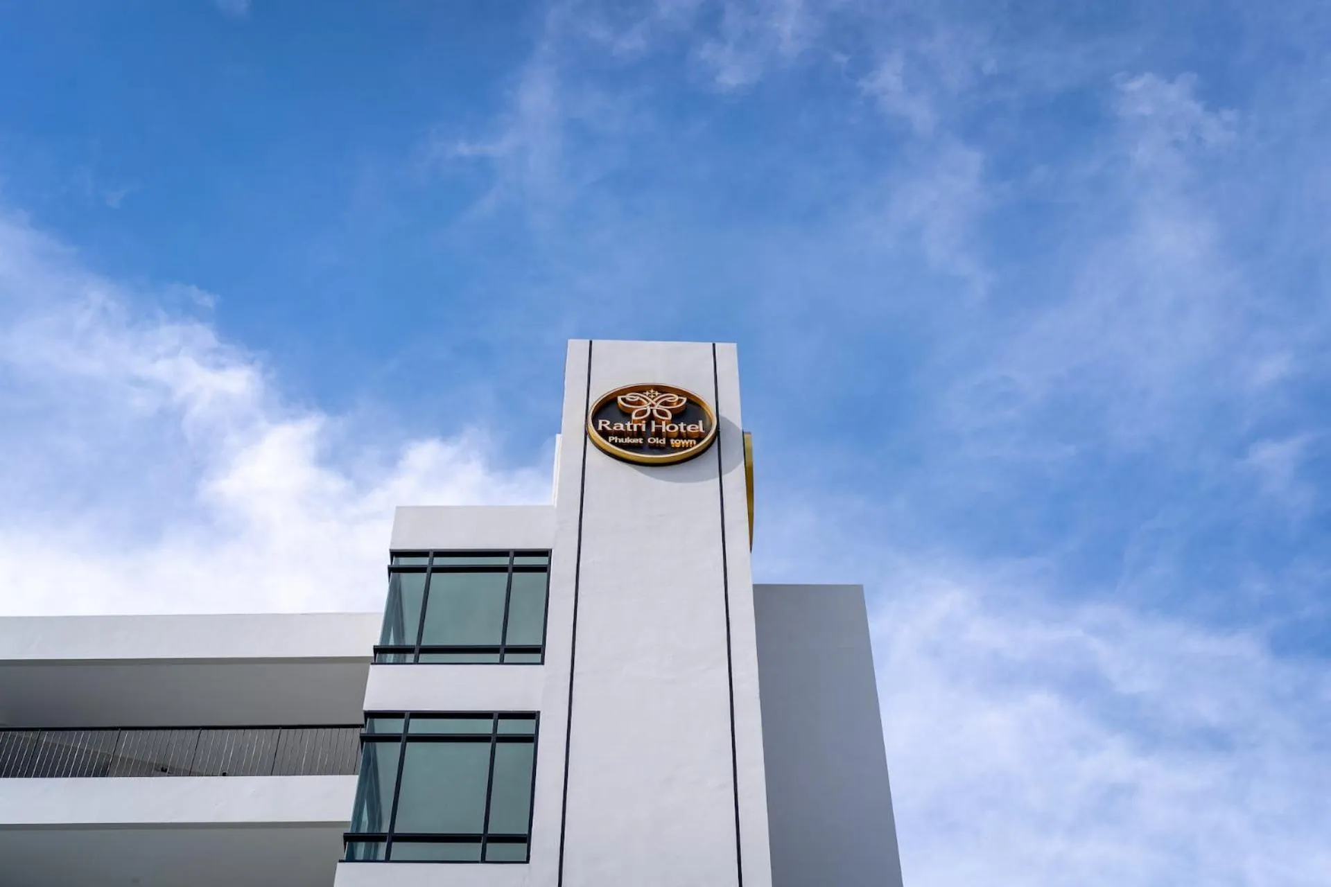 Property building in Ratri Hotel Phuket Old Town