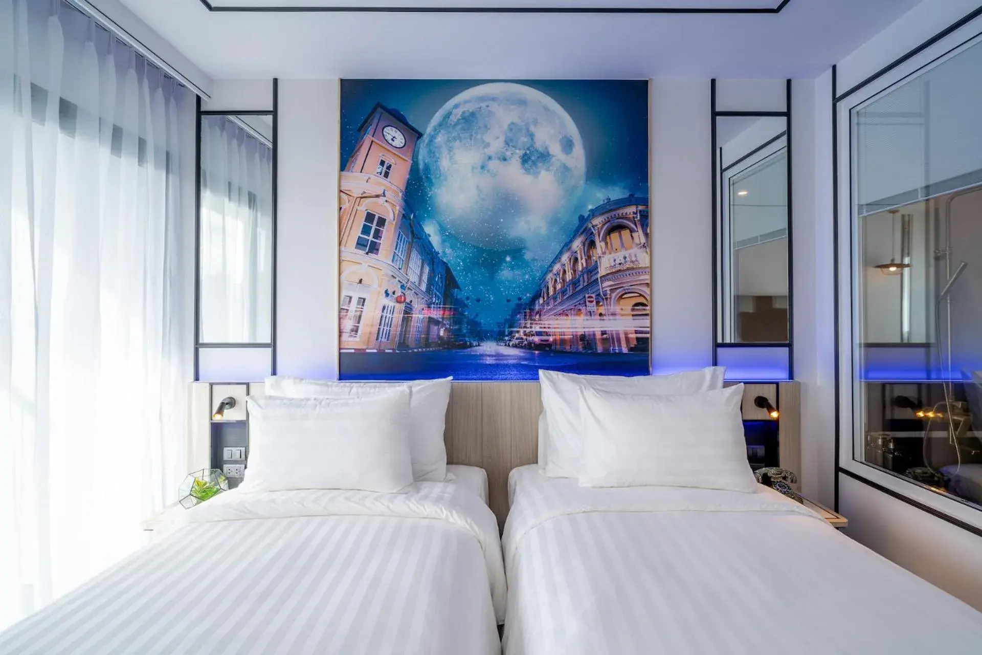 Deluxe Twin Room in Ratri Hotel Phuket Old Town Deluxe Twin Room in Ratri Hotel Phuket Old Town