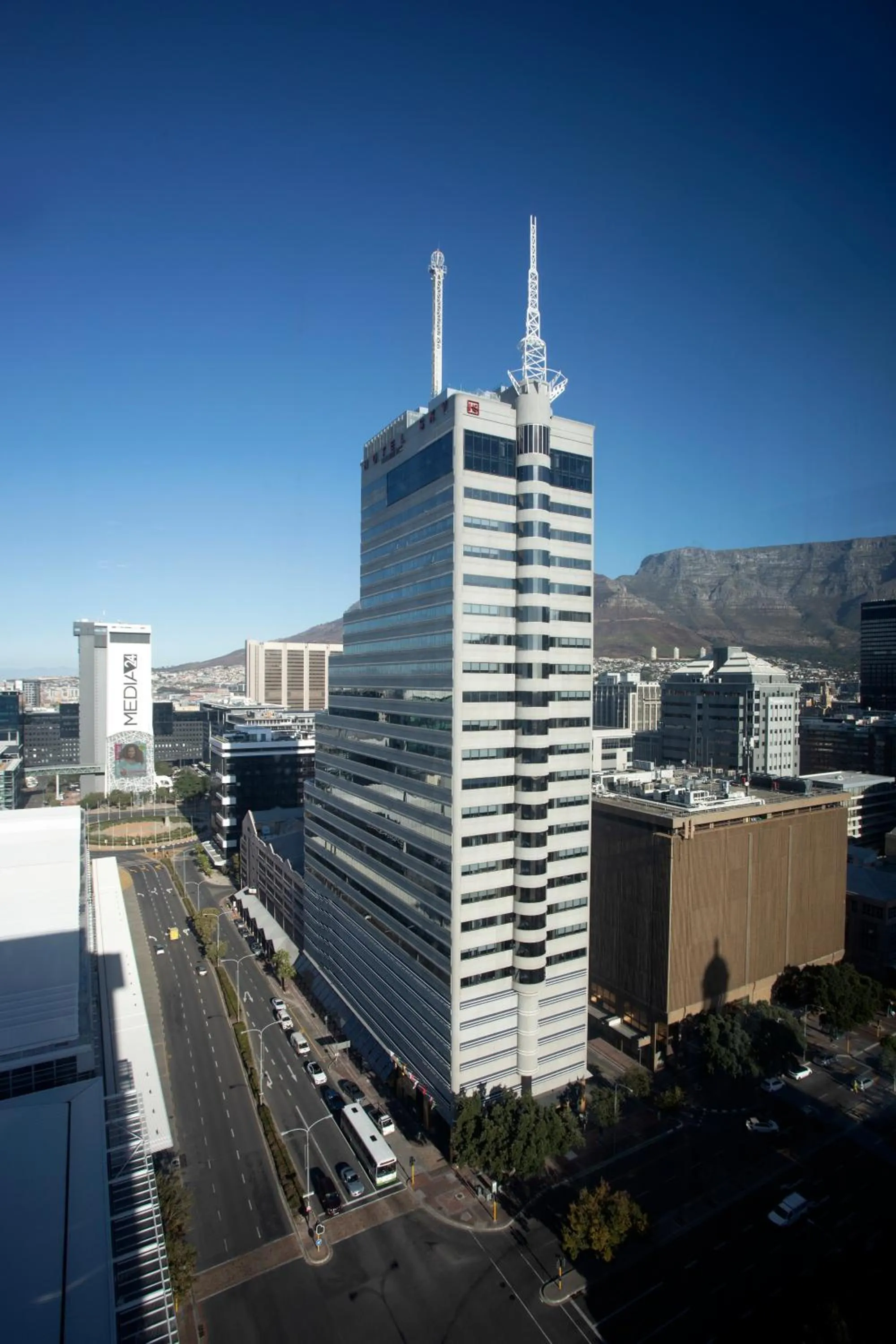 Property building in Hotel Sky Cape Town