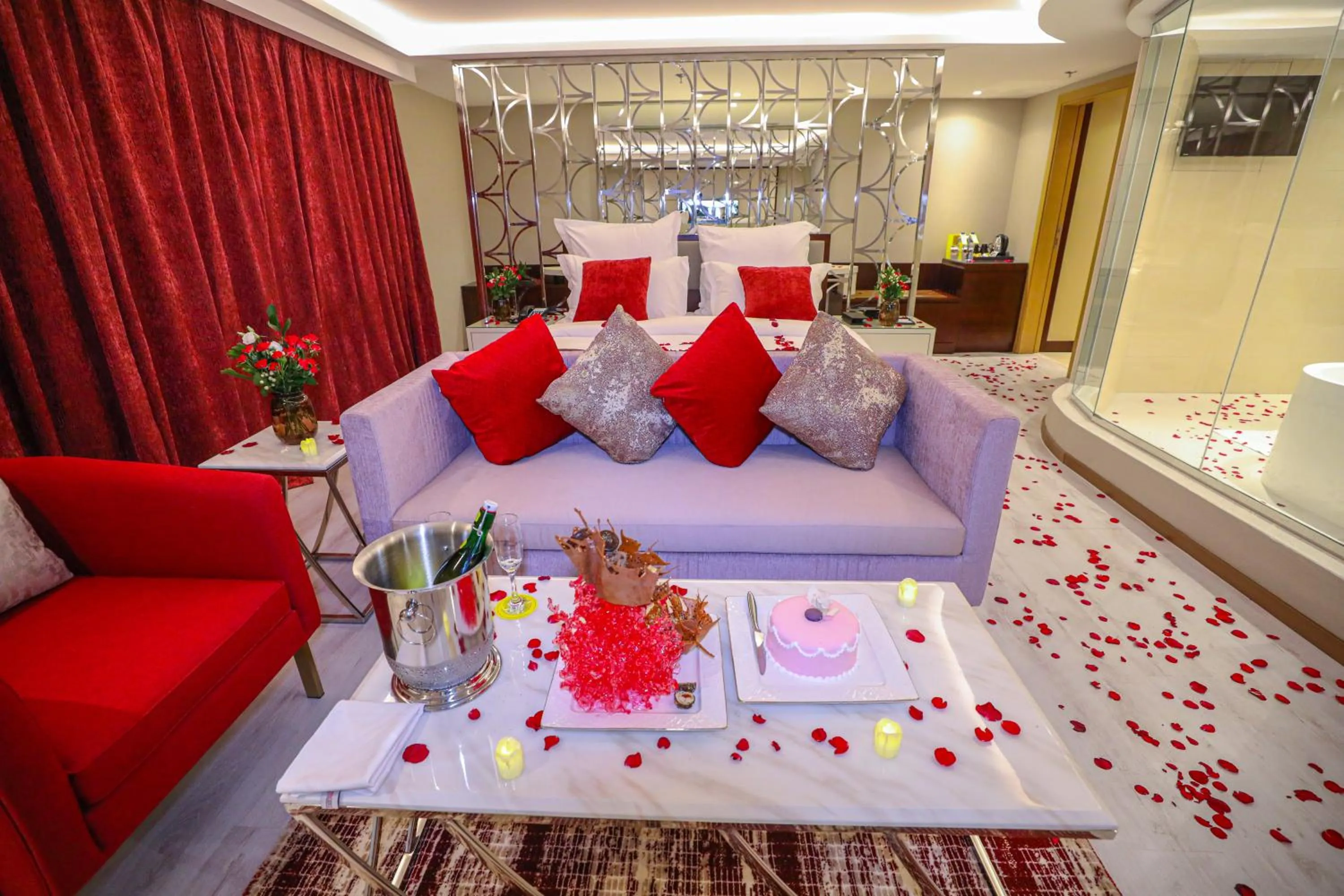 Living room in Cheerful Al Waha Unayzah Hotel