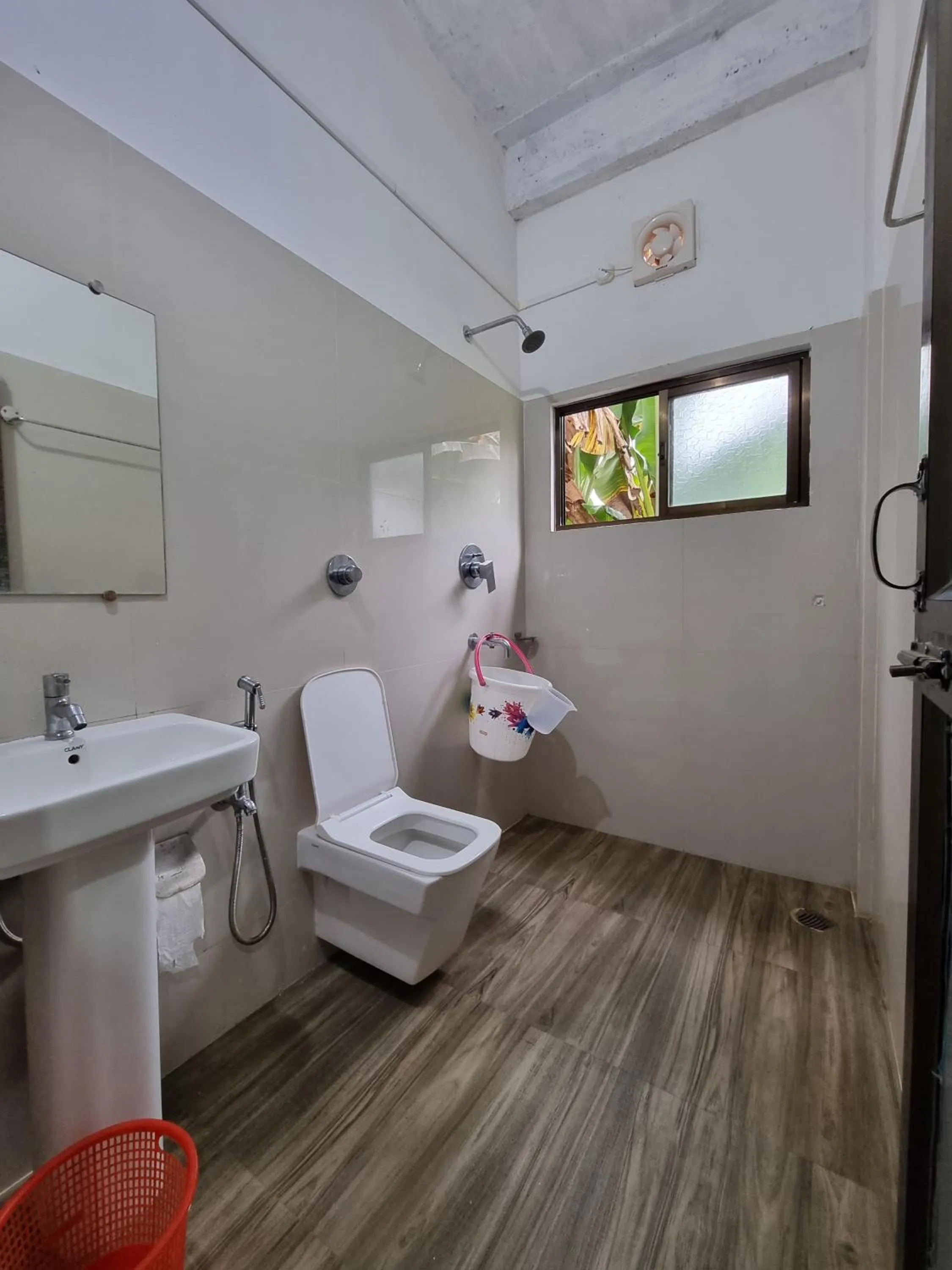 Bathroom in Shivaji Inn Kaziranga