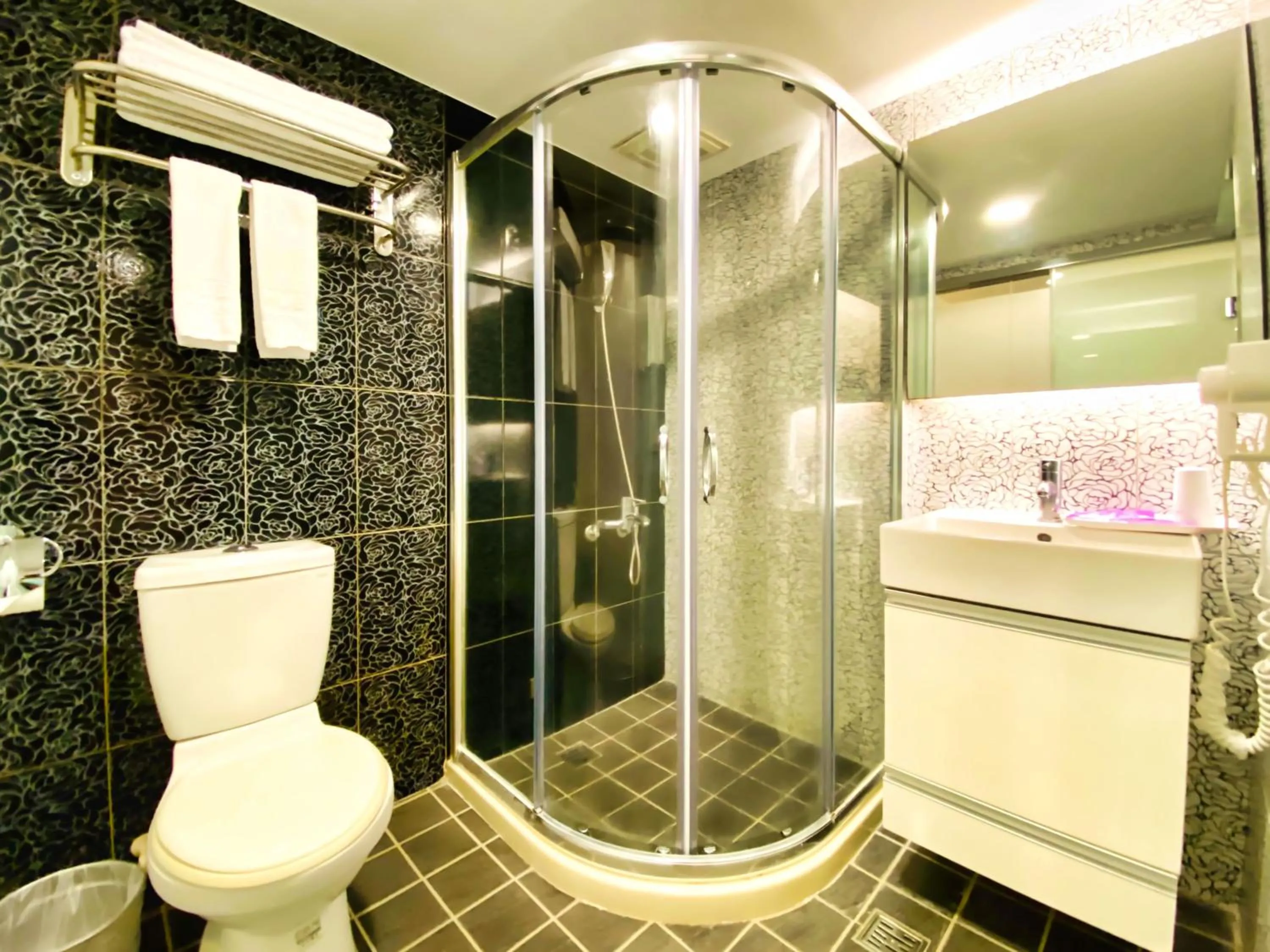 Toilet in Hub Hotel Ximen Inn