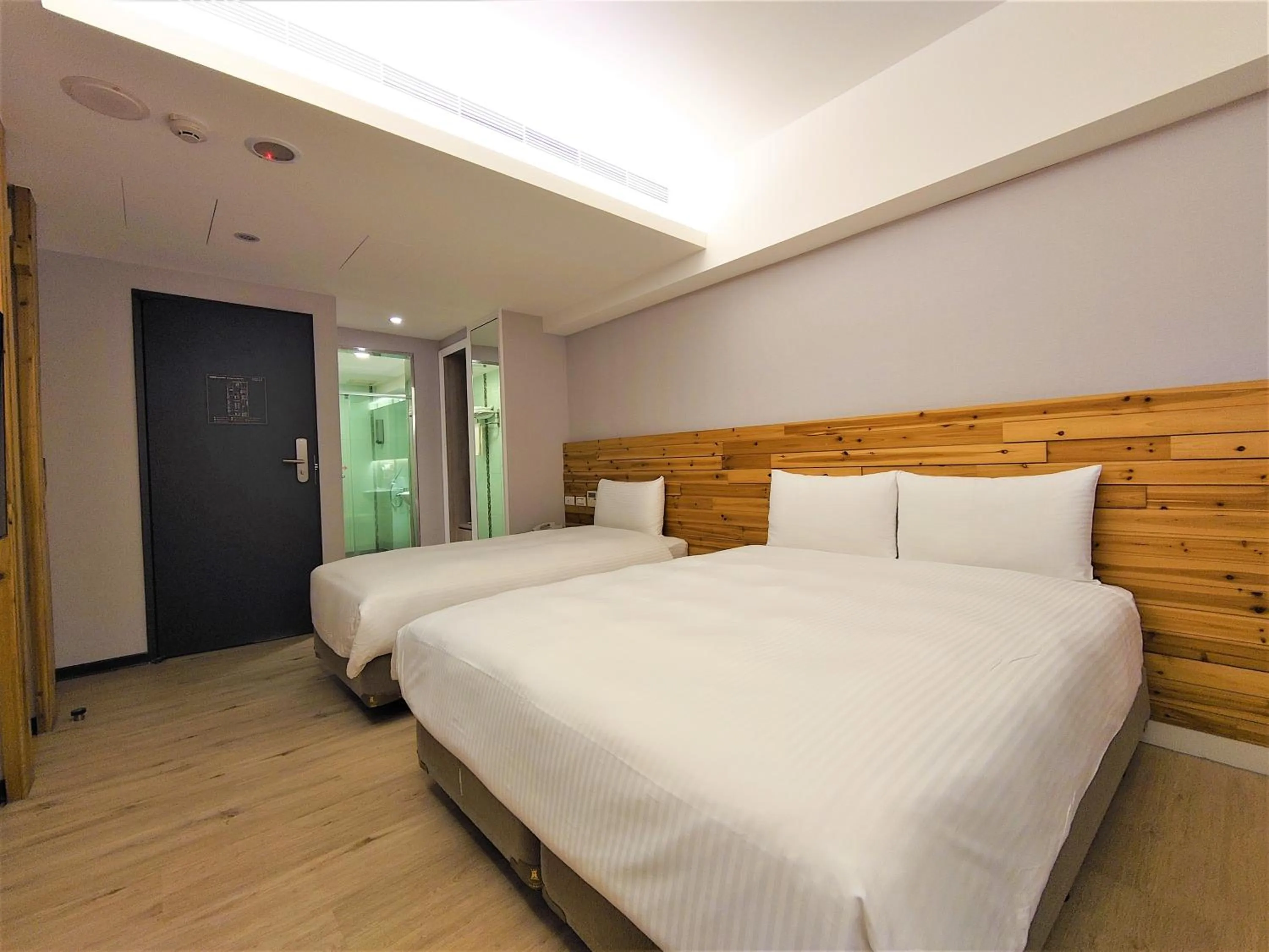 Bed in Hub Hotel Ximen Inn