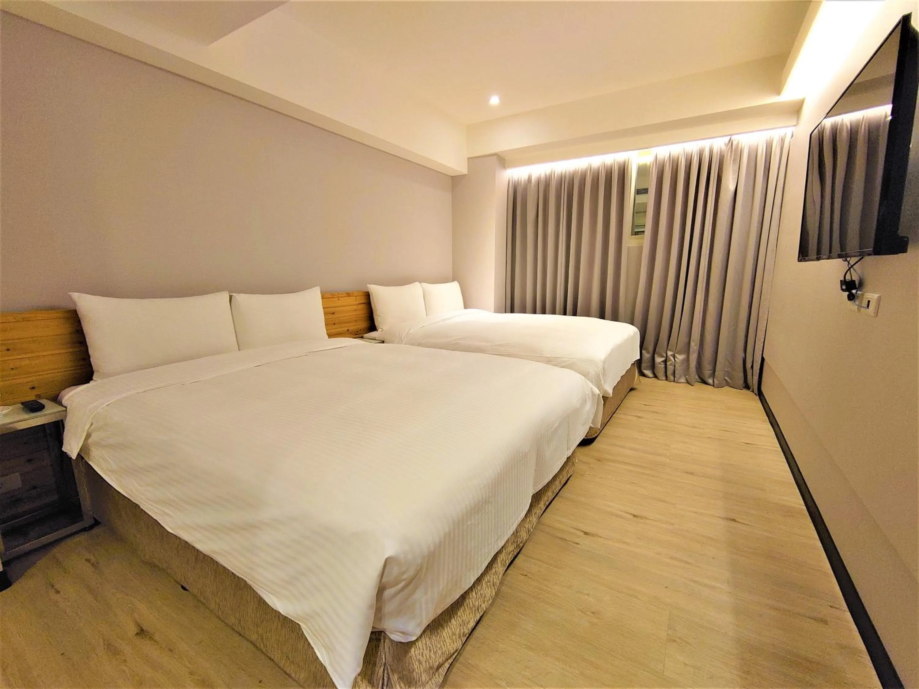Bed in Hub Hotel Ximen Inn