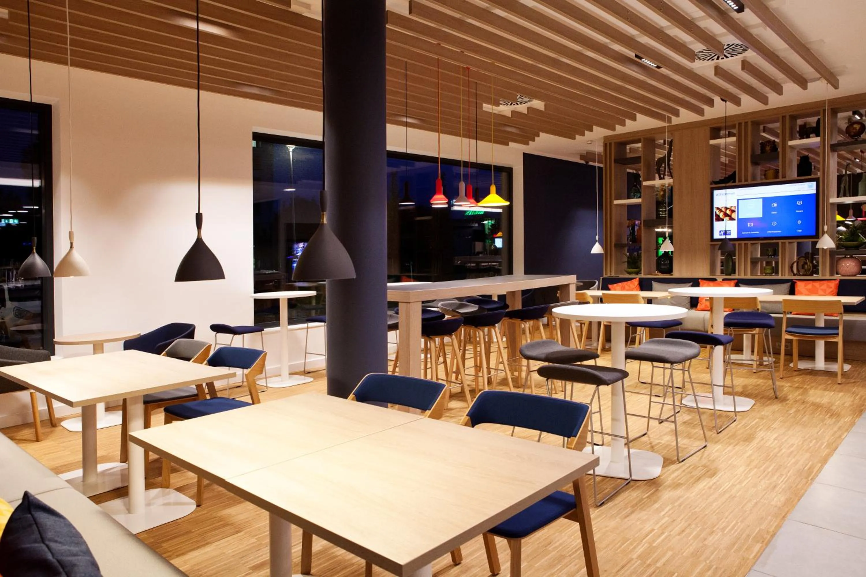 Restaurant/places to eat in Holiday Inn Express - Lustenau