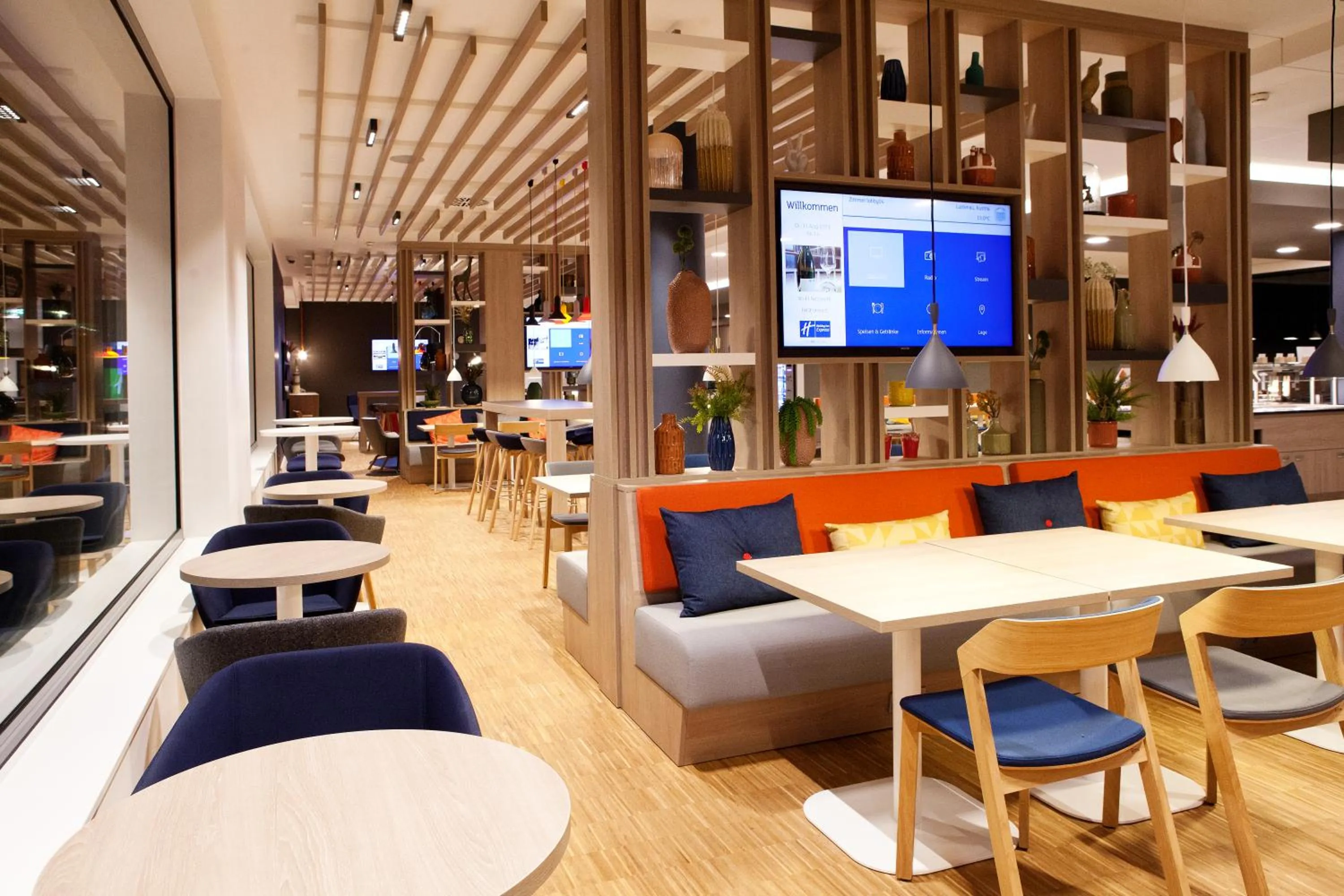 Restaurant/places to eat in Holiday Inn Express - Lustenau