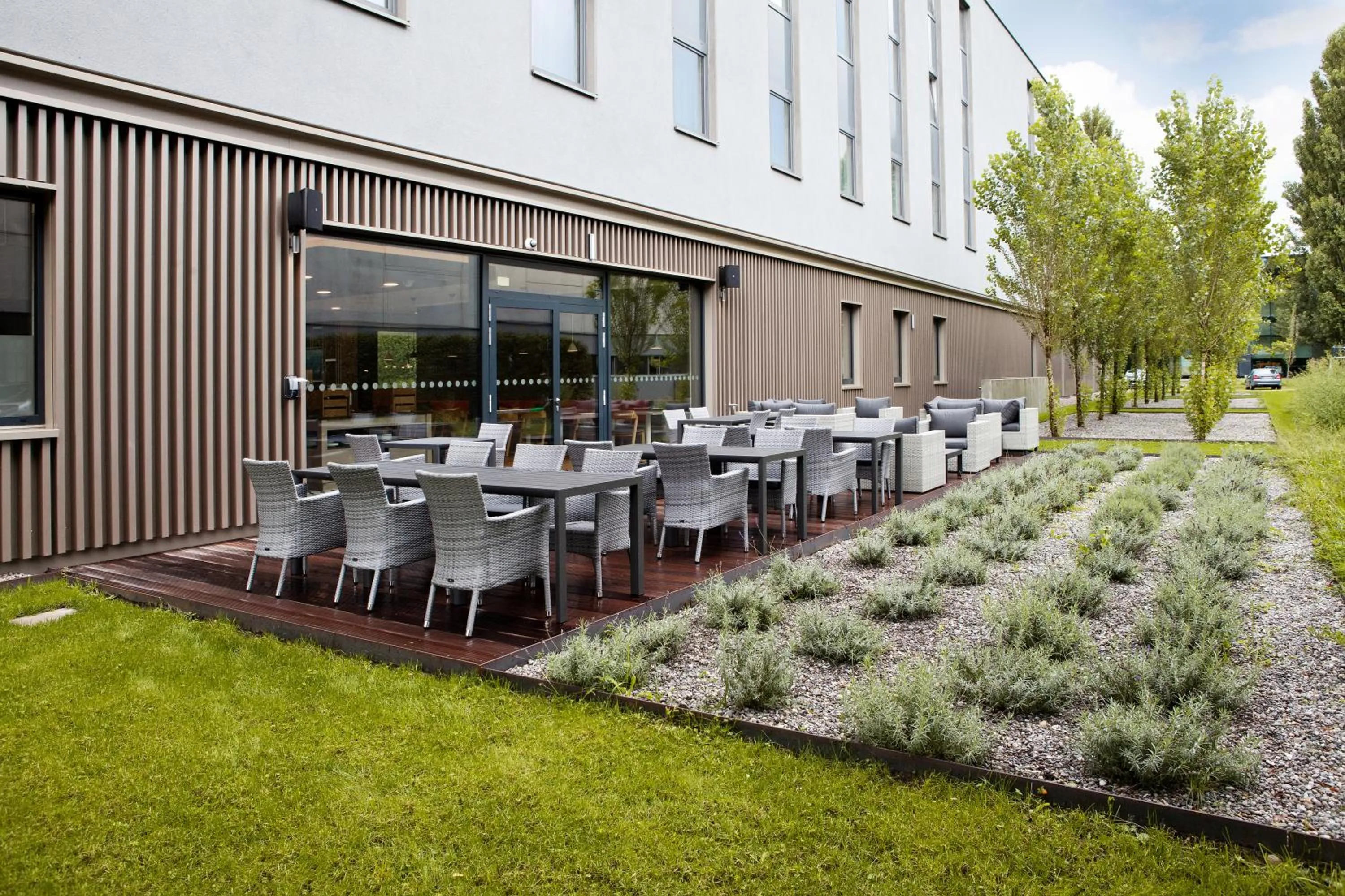 Patio in Holiday Inn Express - Lustenau