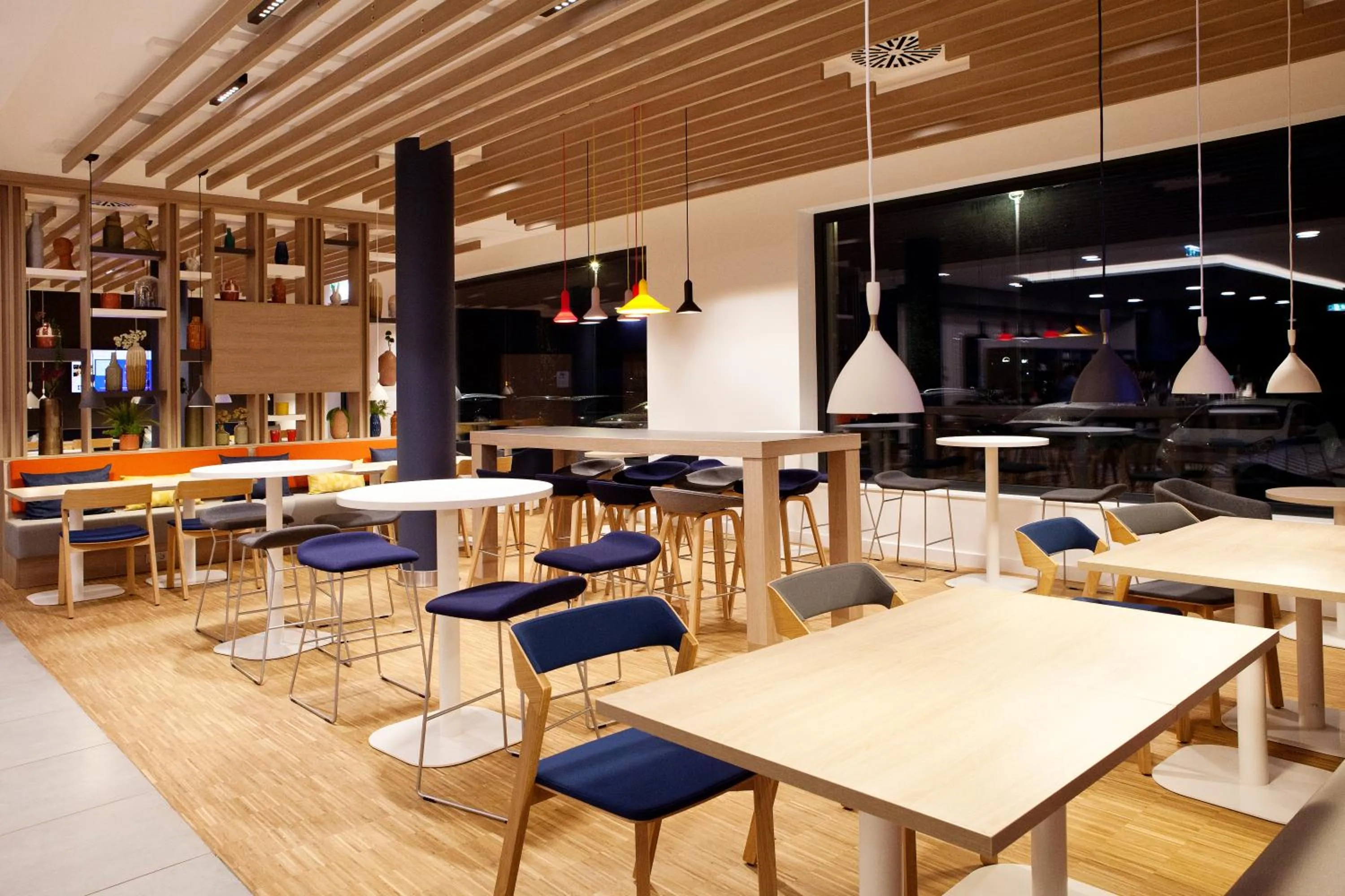 Restaurant/places to eat in Holiday Inn Express - Lustenau