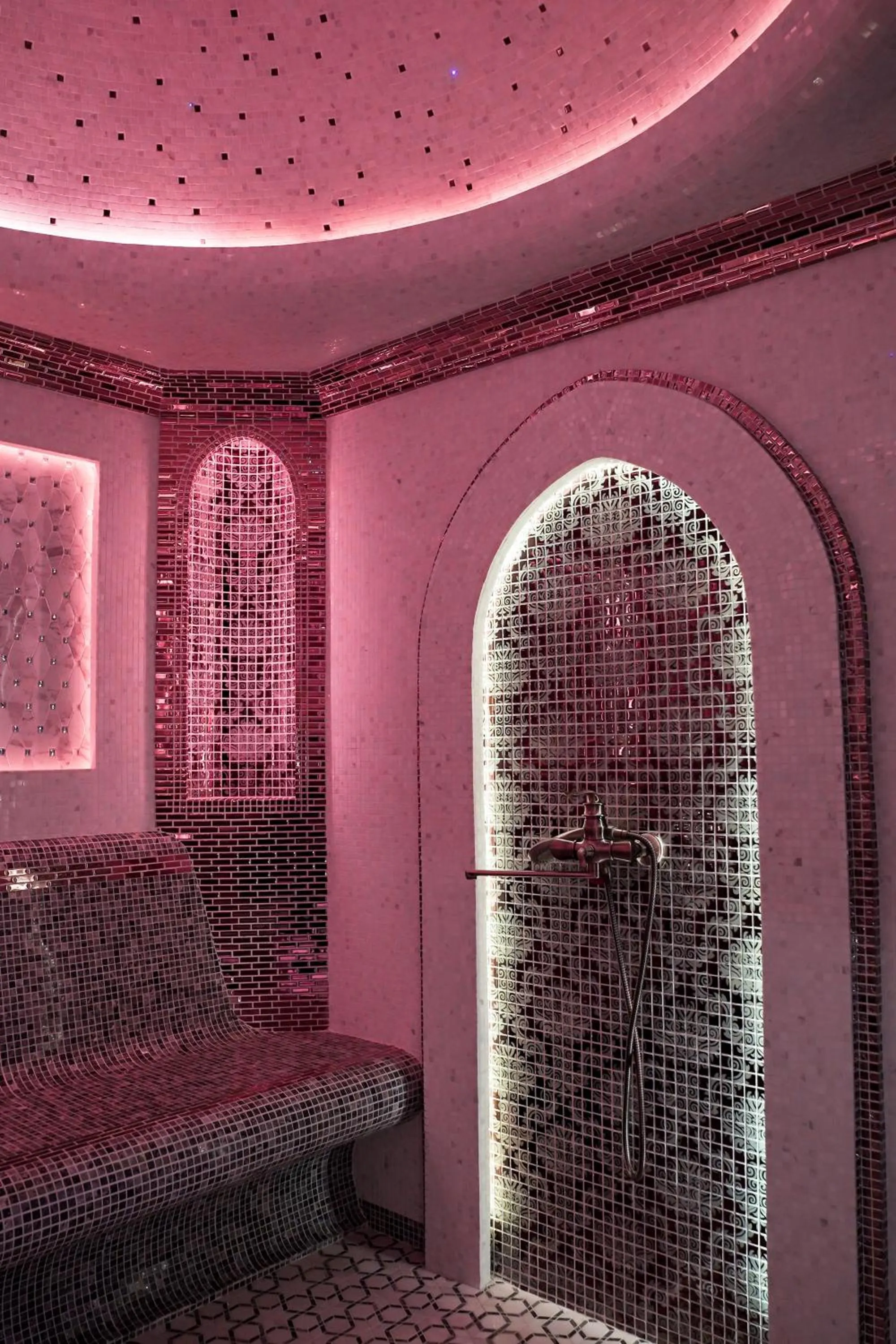 Sauna in Level Hotel