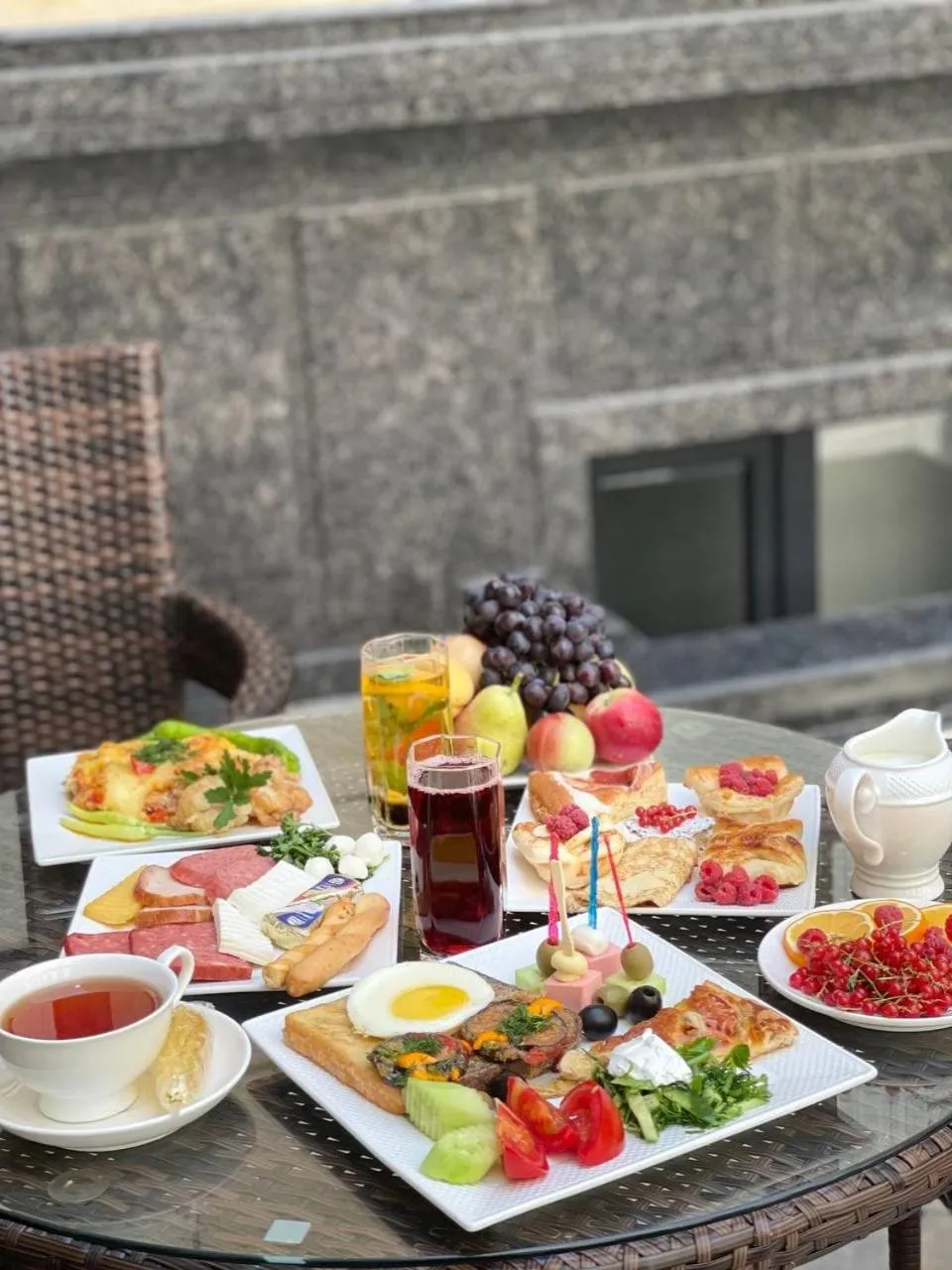 Breakfast in Level Hotel