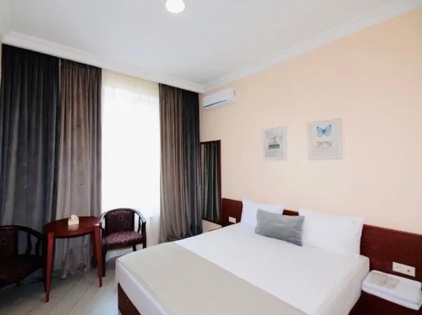 Bedroom, Bed in Grand Fortune Hotel