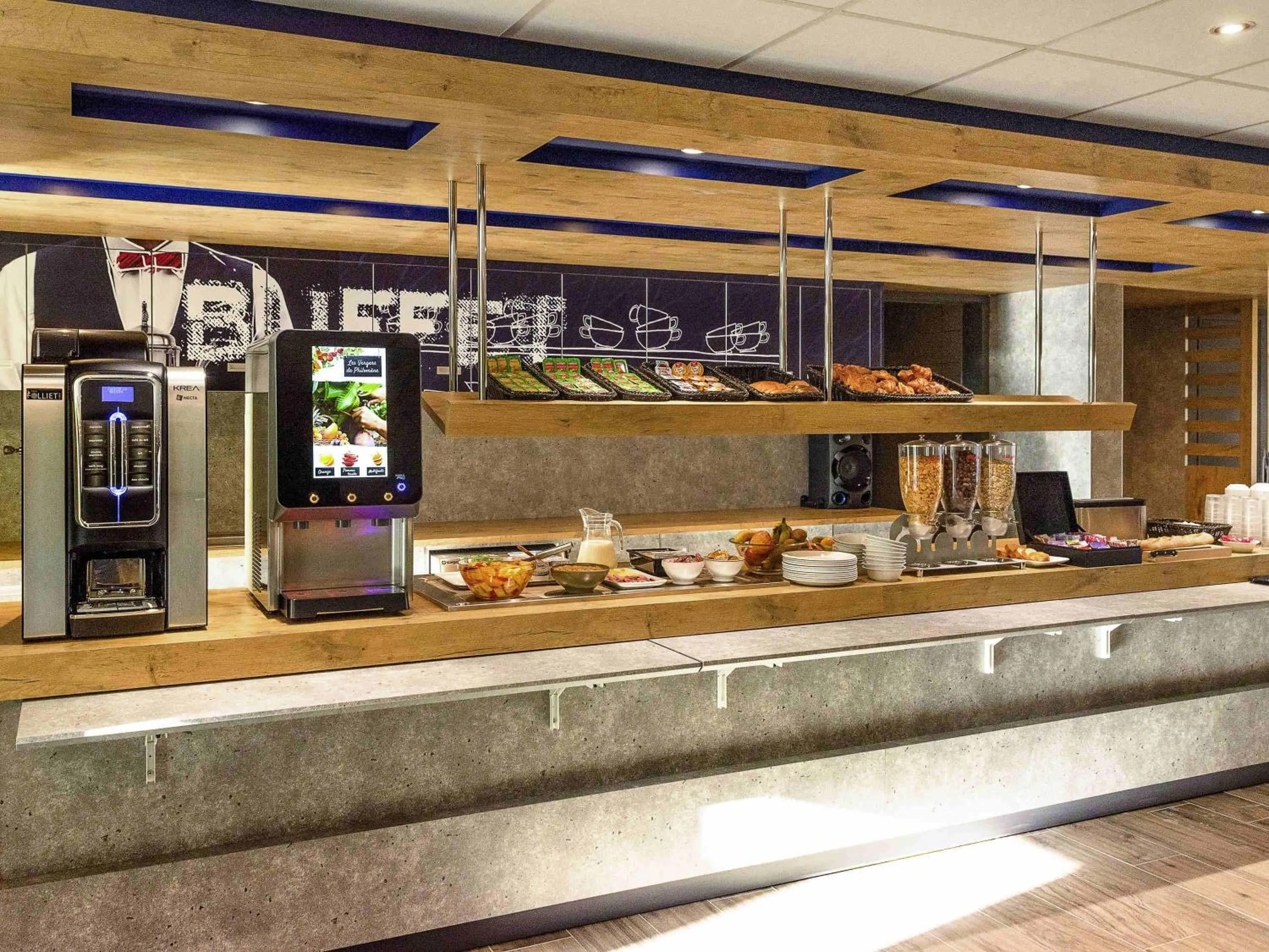 Property building in ibis Budget Cognac