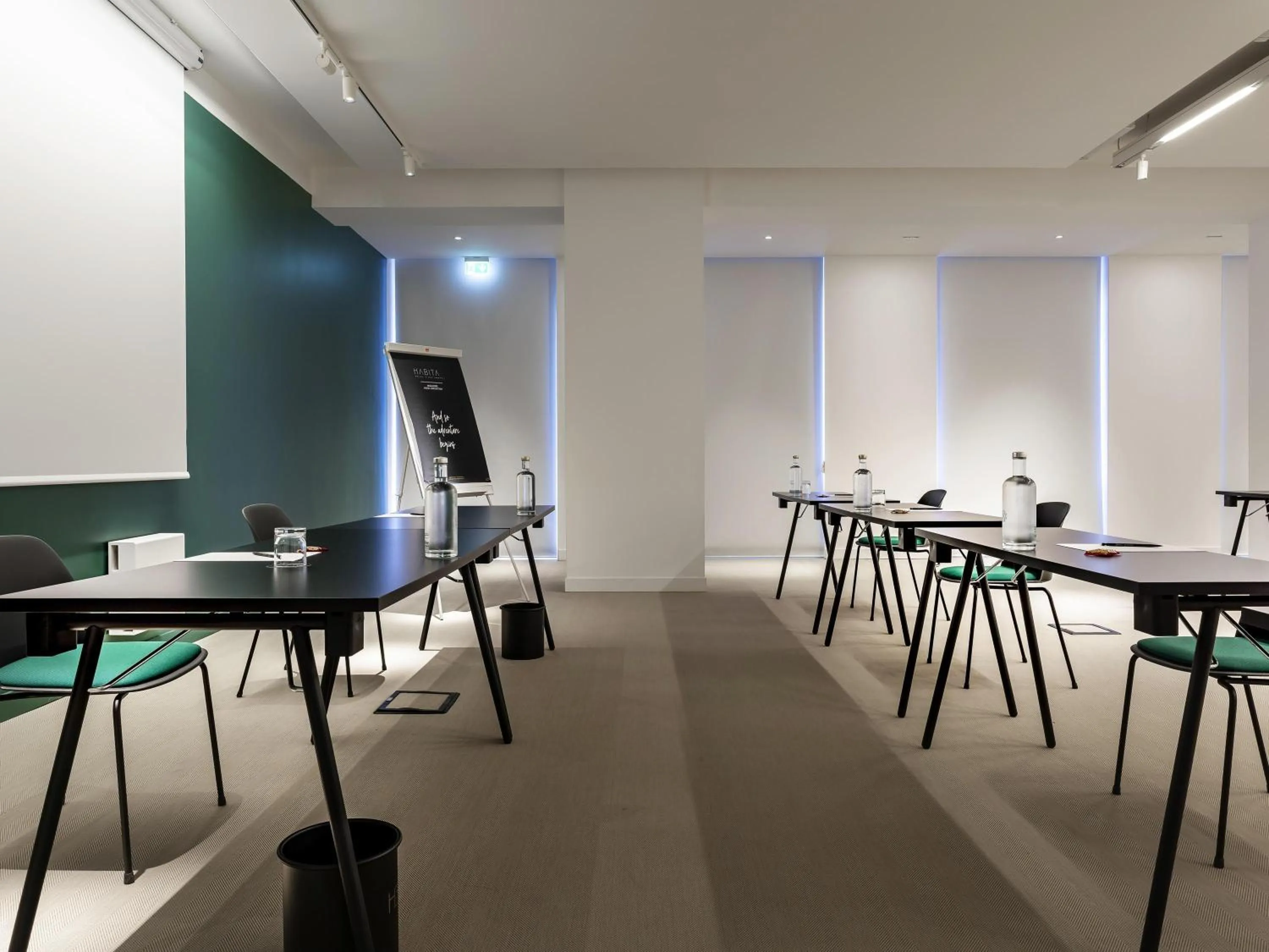 Meeting/conference room in Habita79 Hotel Pompeii - MGallery Collection