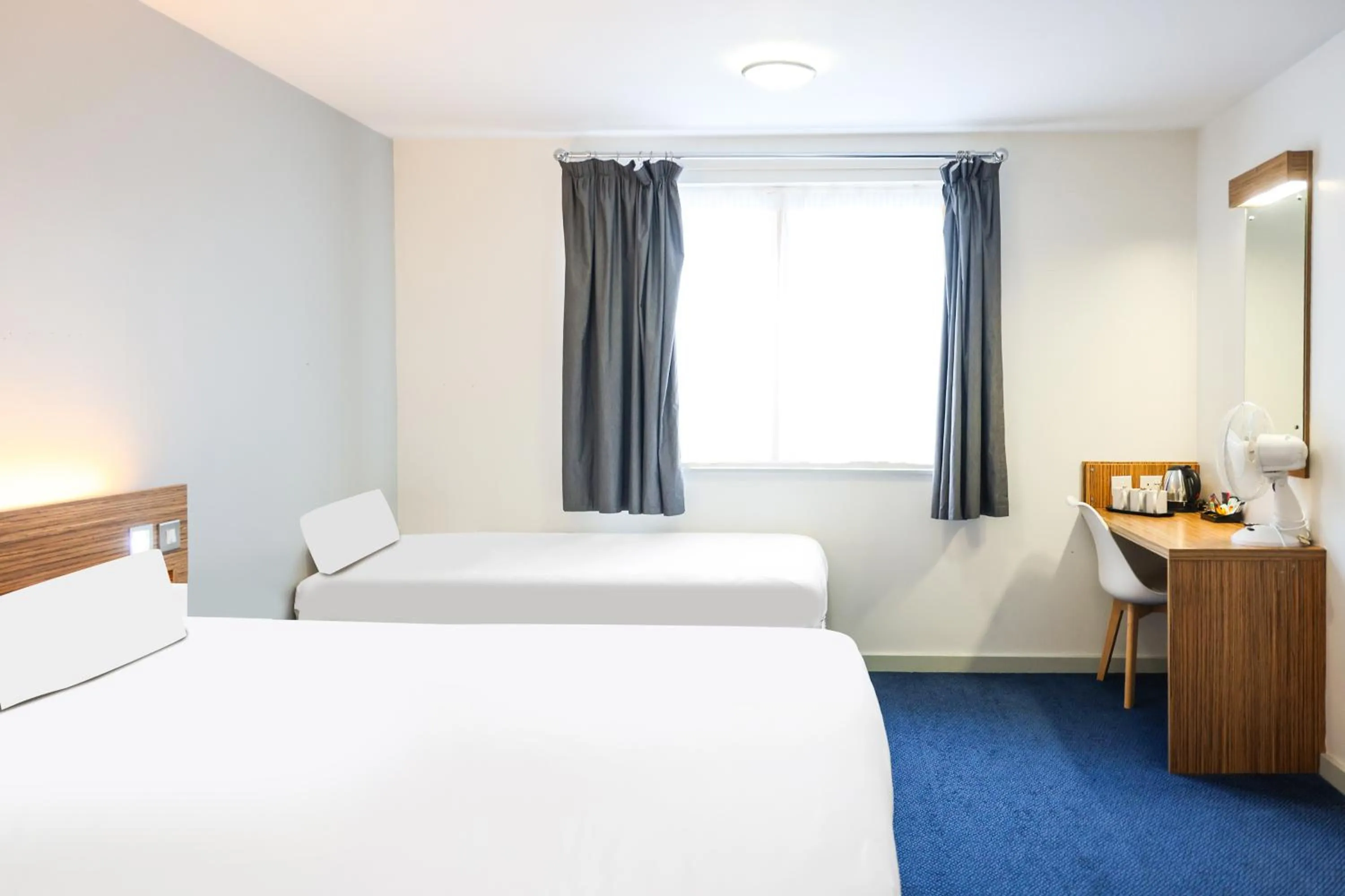 Photo of the whole room, Bed in GO2 Lancaster Centre Hotel by OYO