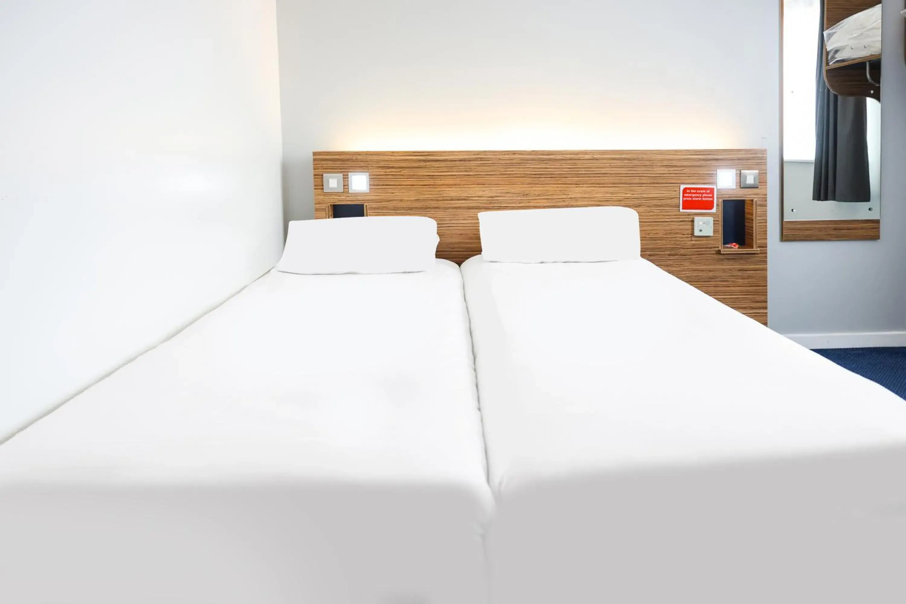 Twin Room - Disability Access in GO2 Lancaster Centre Hotel by OYO Twin Room - Disability Access in GO2 Lancaster Centre Hotel by OYO