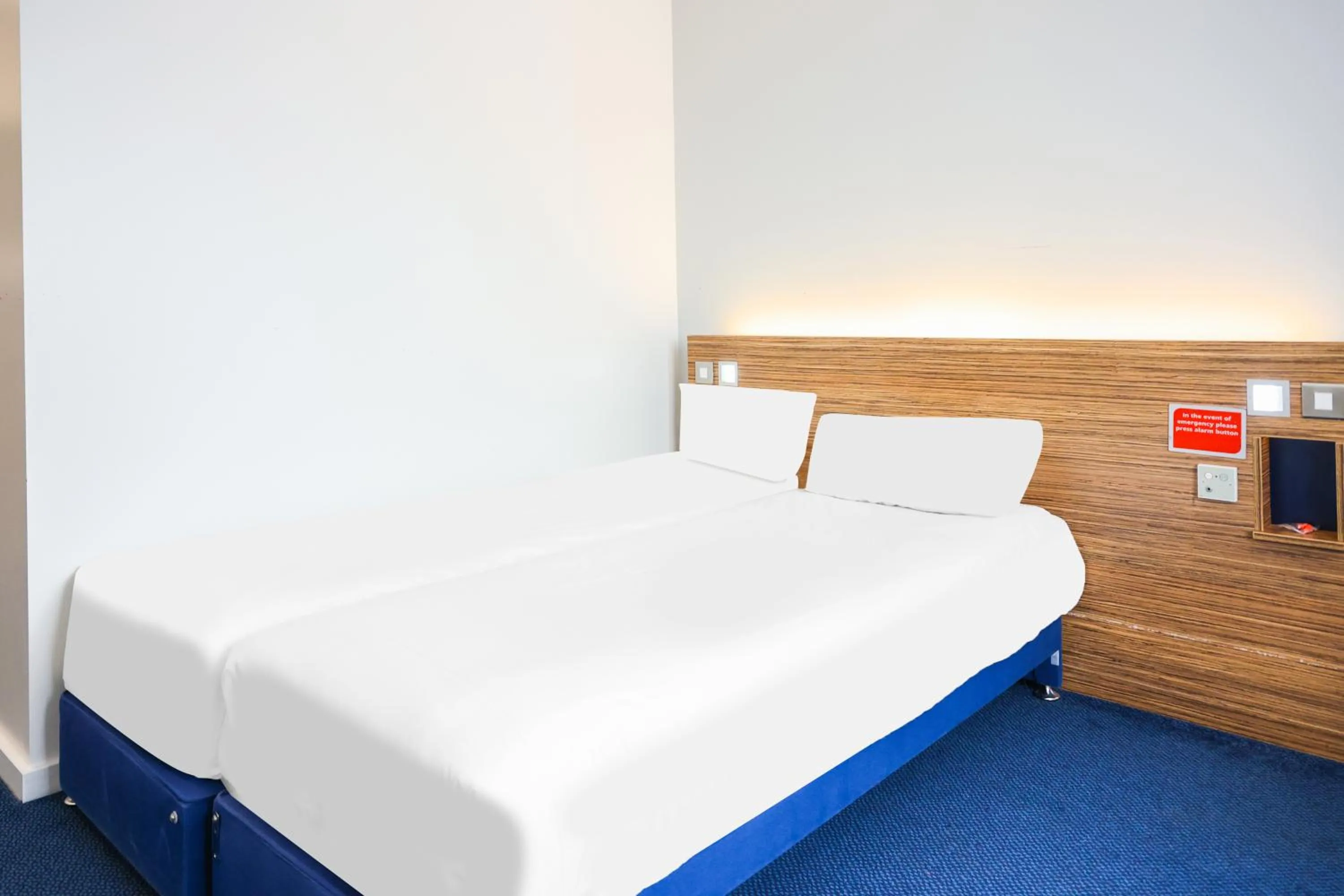 Bedroom, Bed in GO2 Lancaster Centre Hotel by OYO