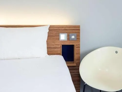 Bathroom in go2 Hotels Burton Upon Trent Central