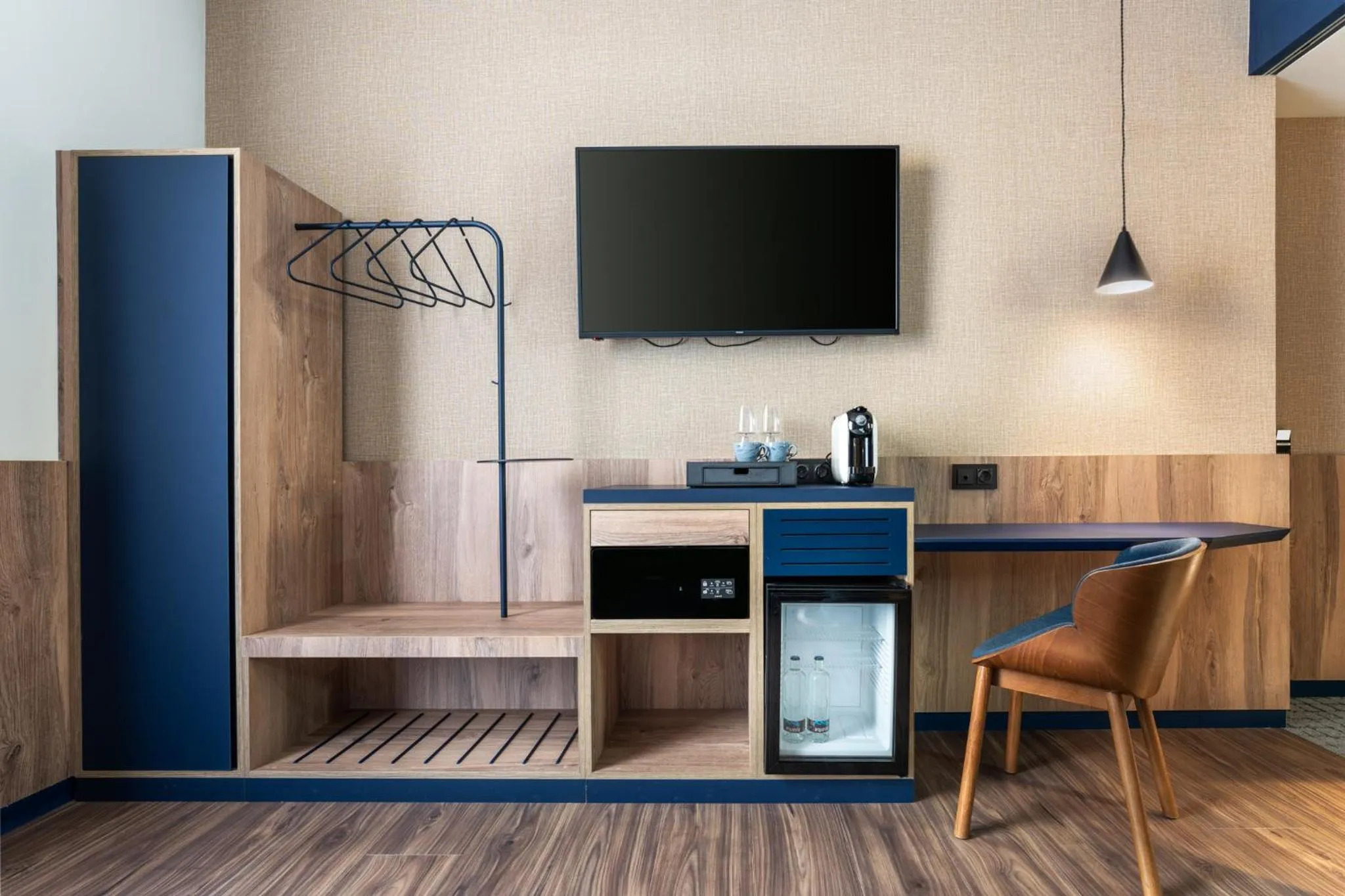 TV and multimedia in Boutique Hotel Cordial La Peregrina