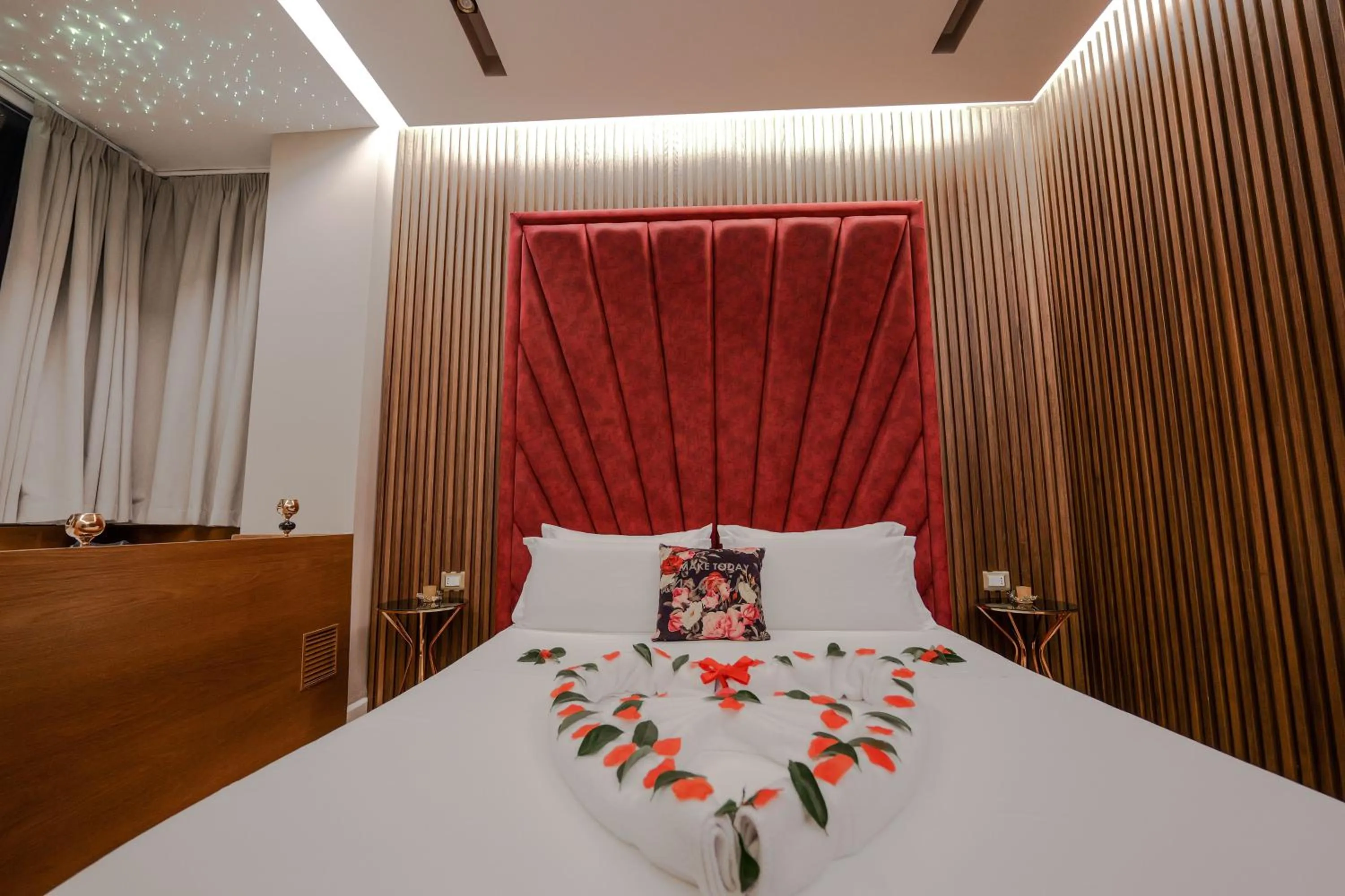 Decorative detail, Bed in Hotel Bonsai