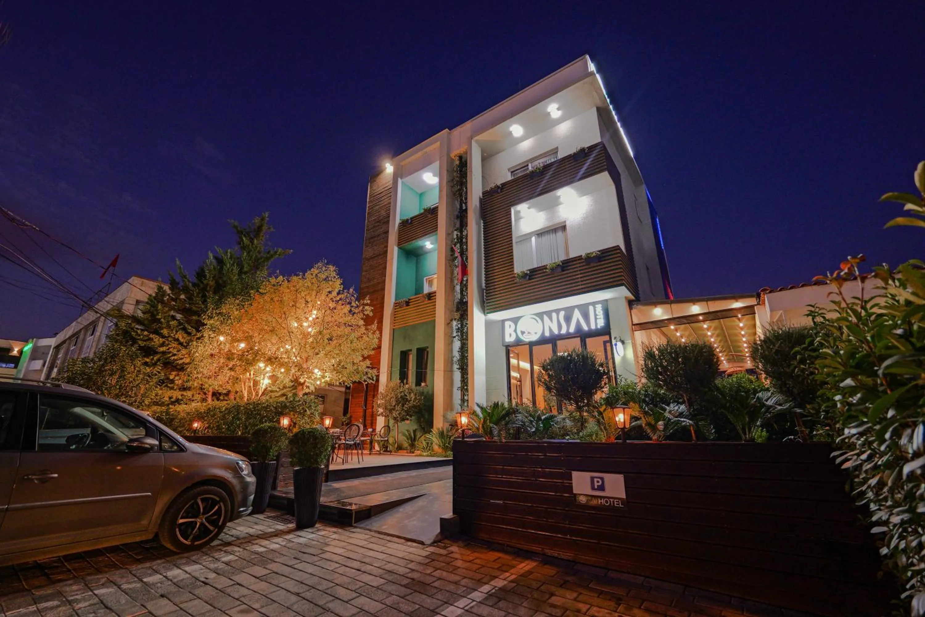 Property building in Hotel Bonsai