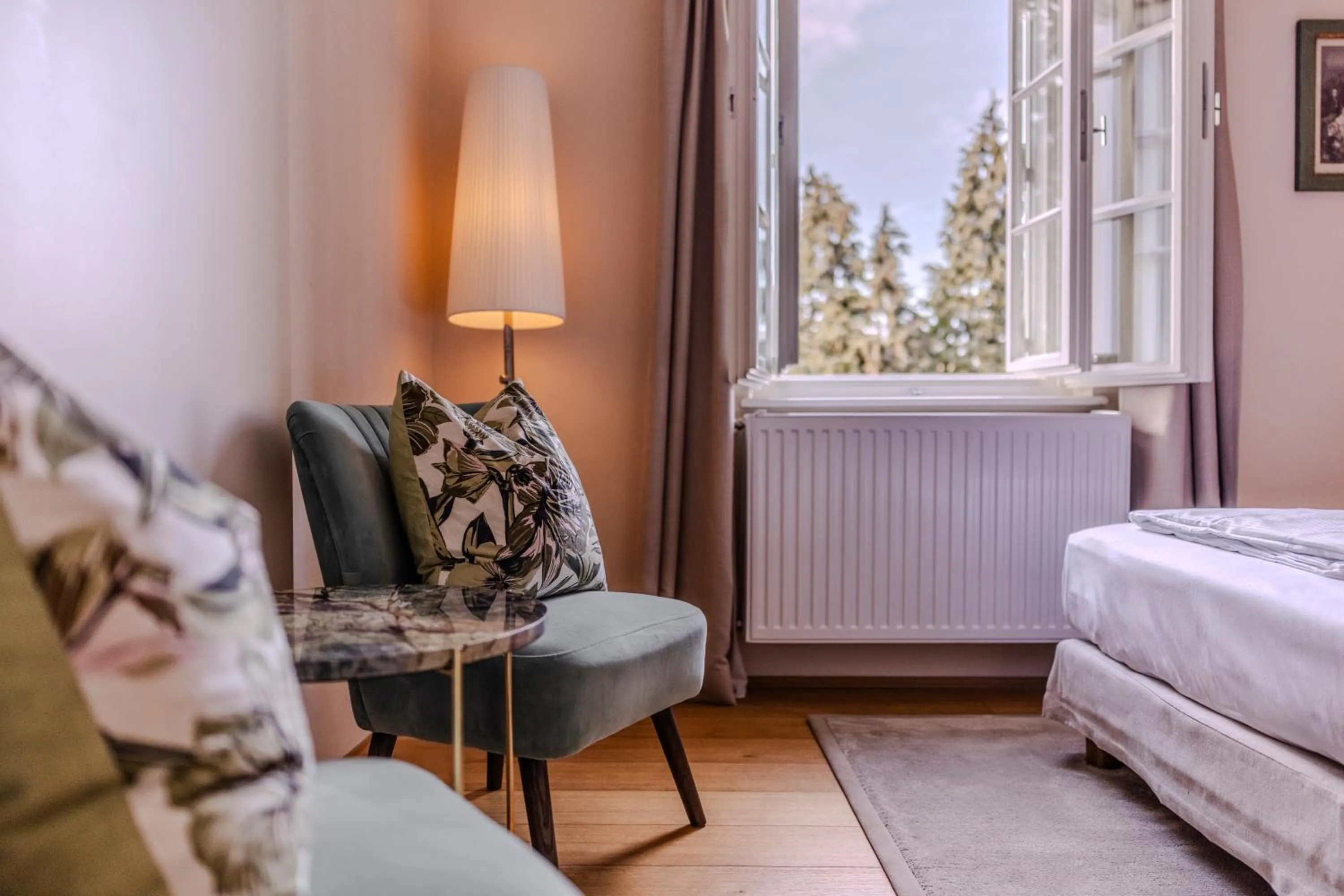 Bed in Boutiquehotel Amadeus