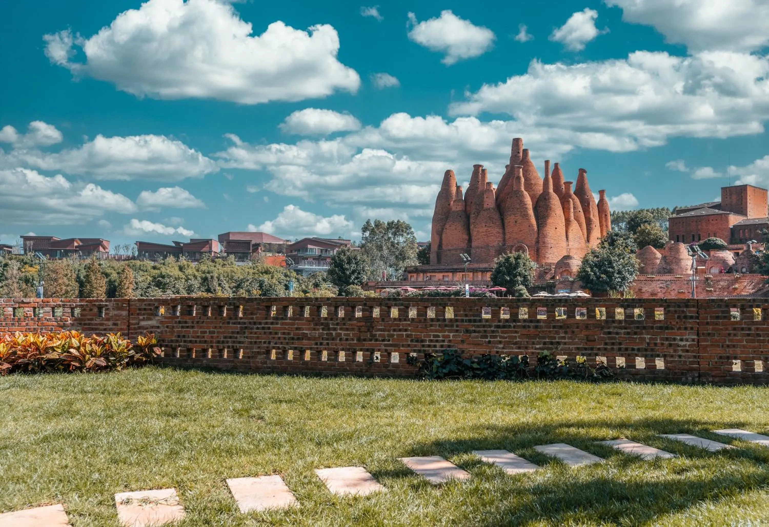 Nearby landmark in DongFengYun Hotel Mi'Le - MGallery Collection