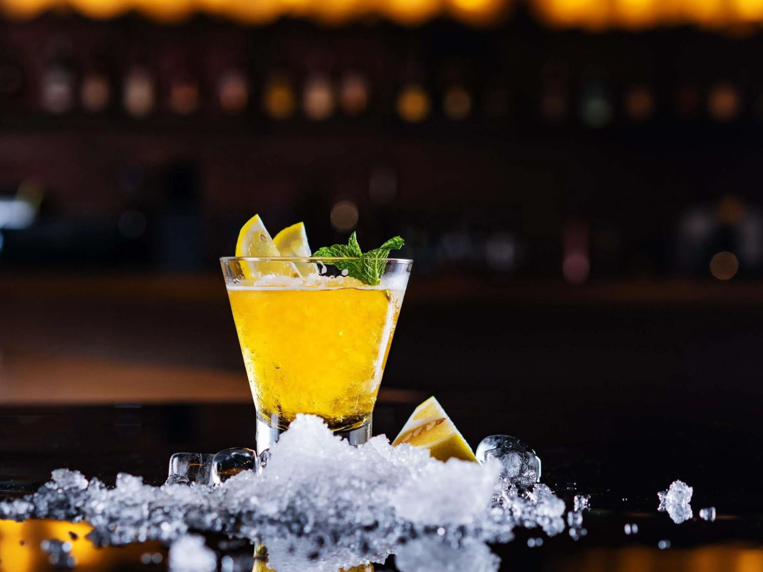 Lounge or bar in DongFengYun Hotel Mi'Le - MGallery Collection