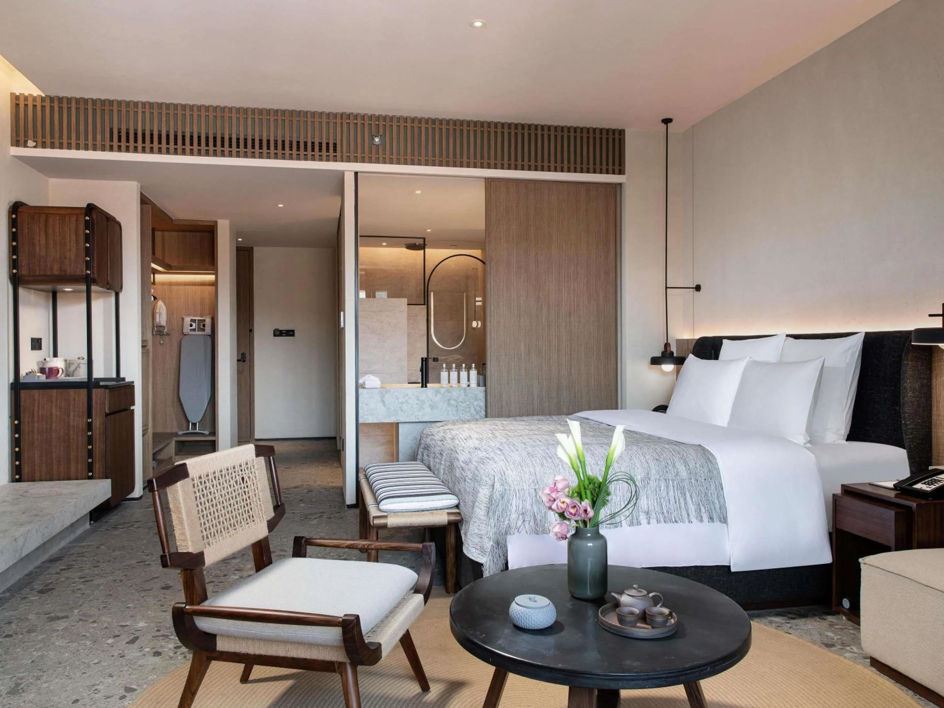 Bedroom in DongFengYun Hotel Mi'Le - MGallery Collection