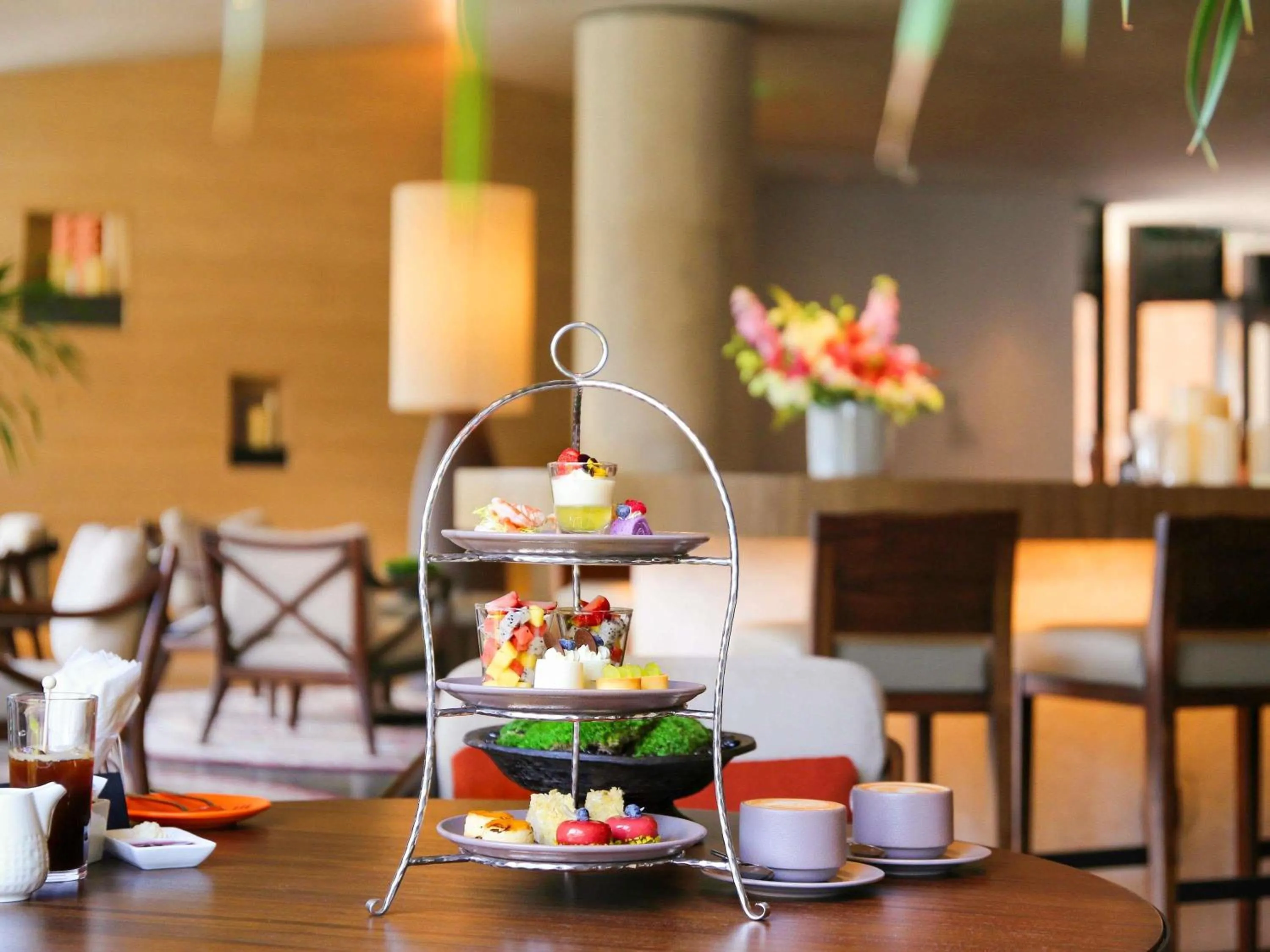 Restaurant/places to eat in DongFengYun Hotel Mi'Le - MGallery Collection