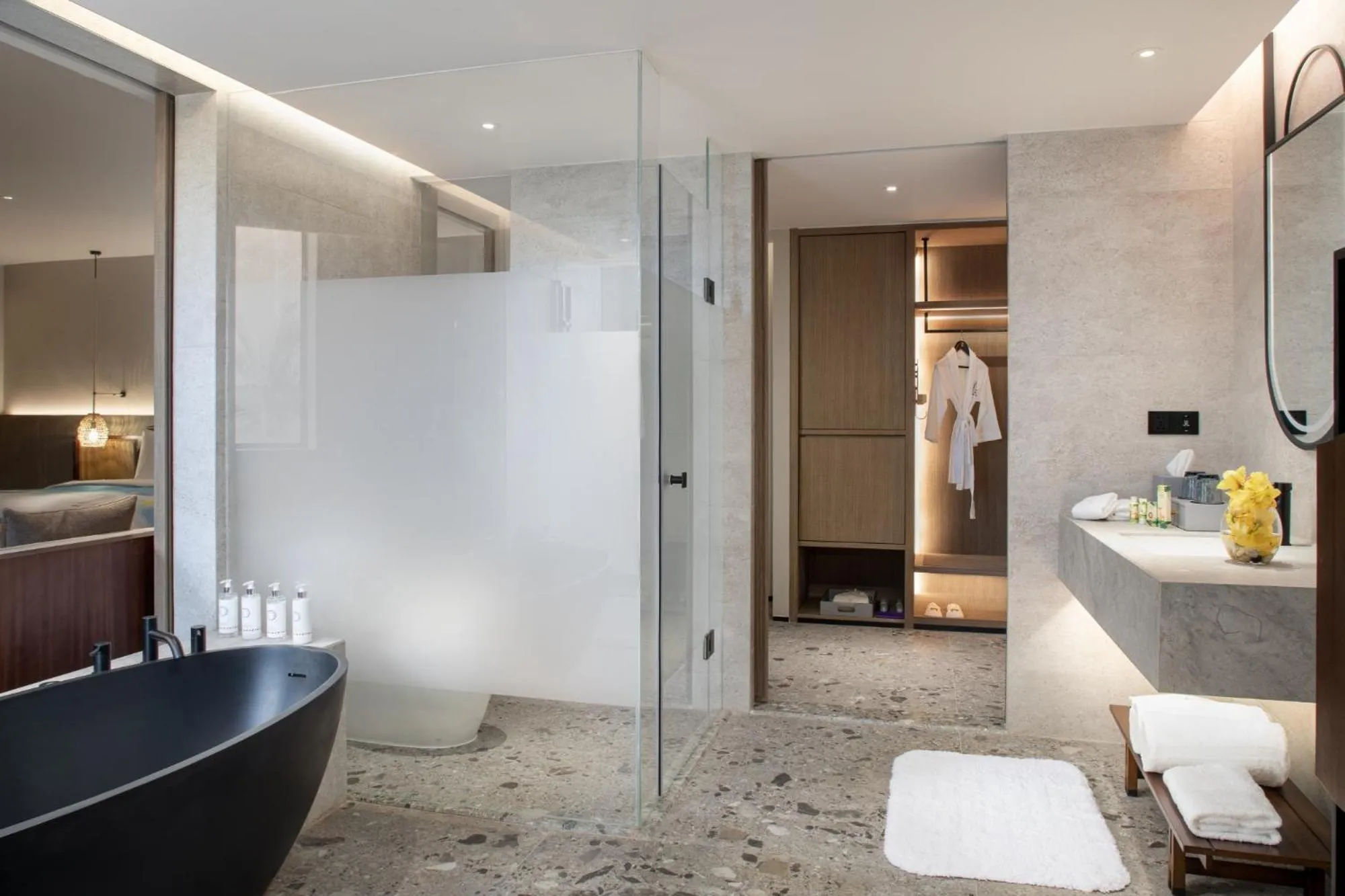 Bath in DongFengYun Hotel Mi'Le - MGallery Collection