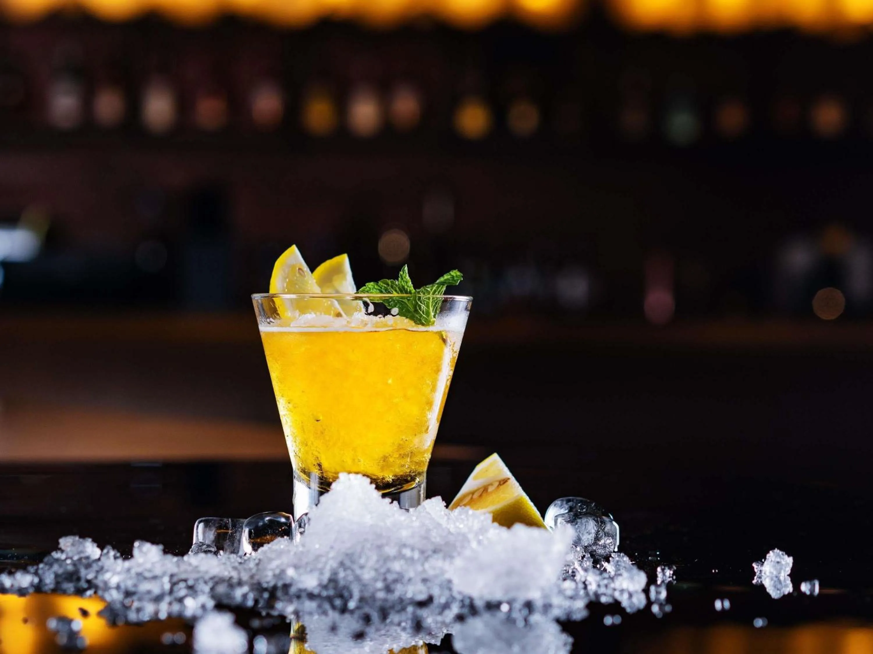 Lounge or bar in DongFengYun Hotel Mi'Le - MGallery Collection