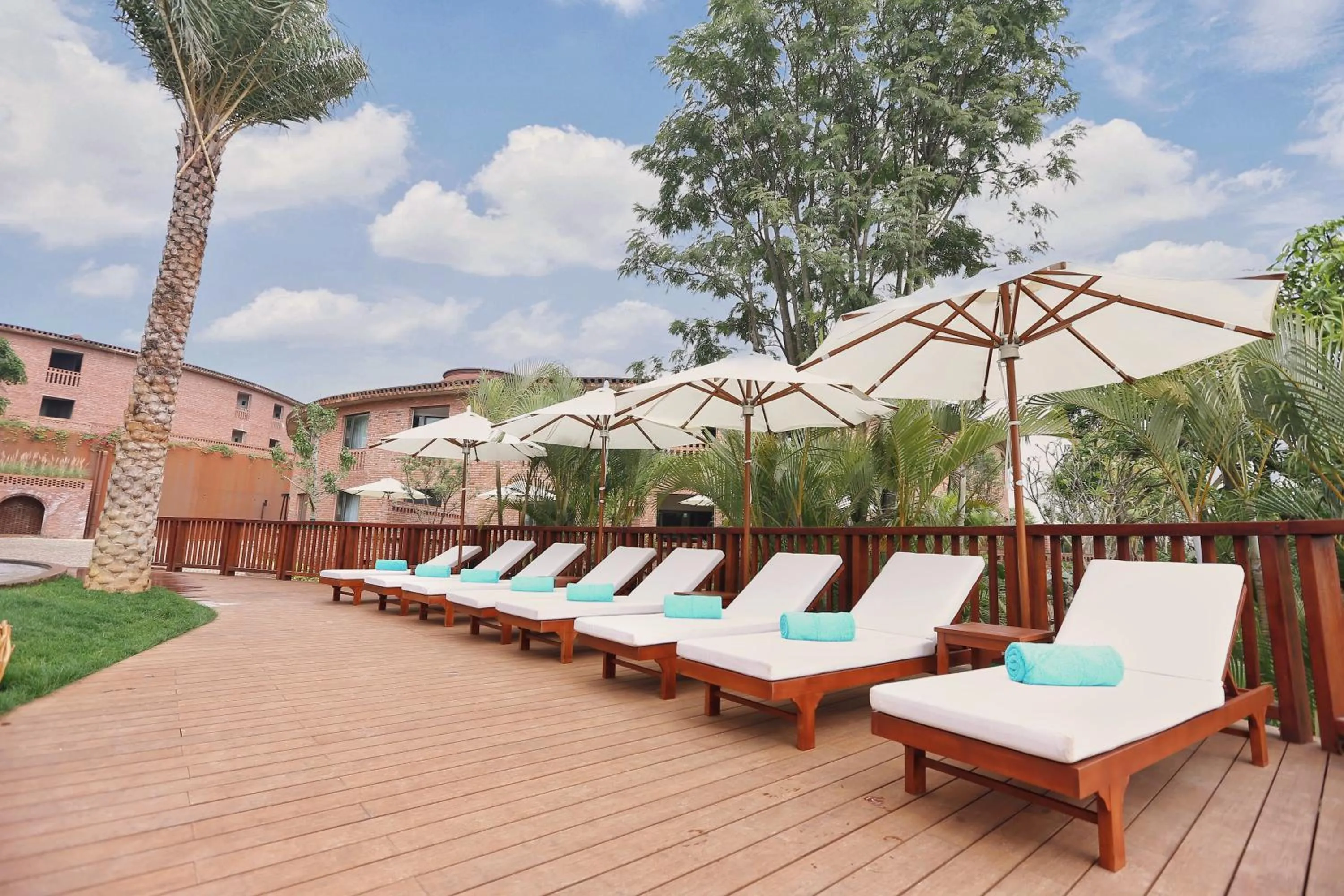 Property building in DongFengYun Hotel Mi'Le - MGallery Collection