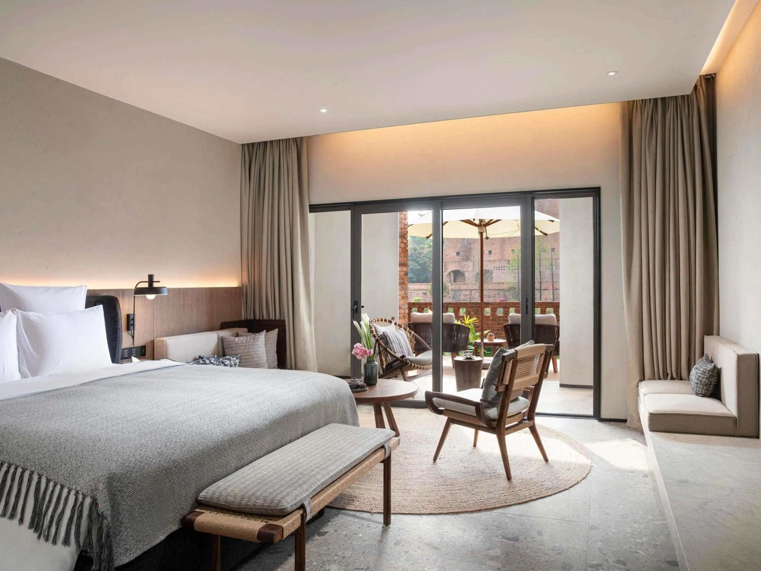 Bedroom, Bed in DongFengYun Hotel Mi'Le - MGallery Collection