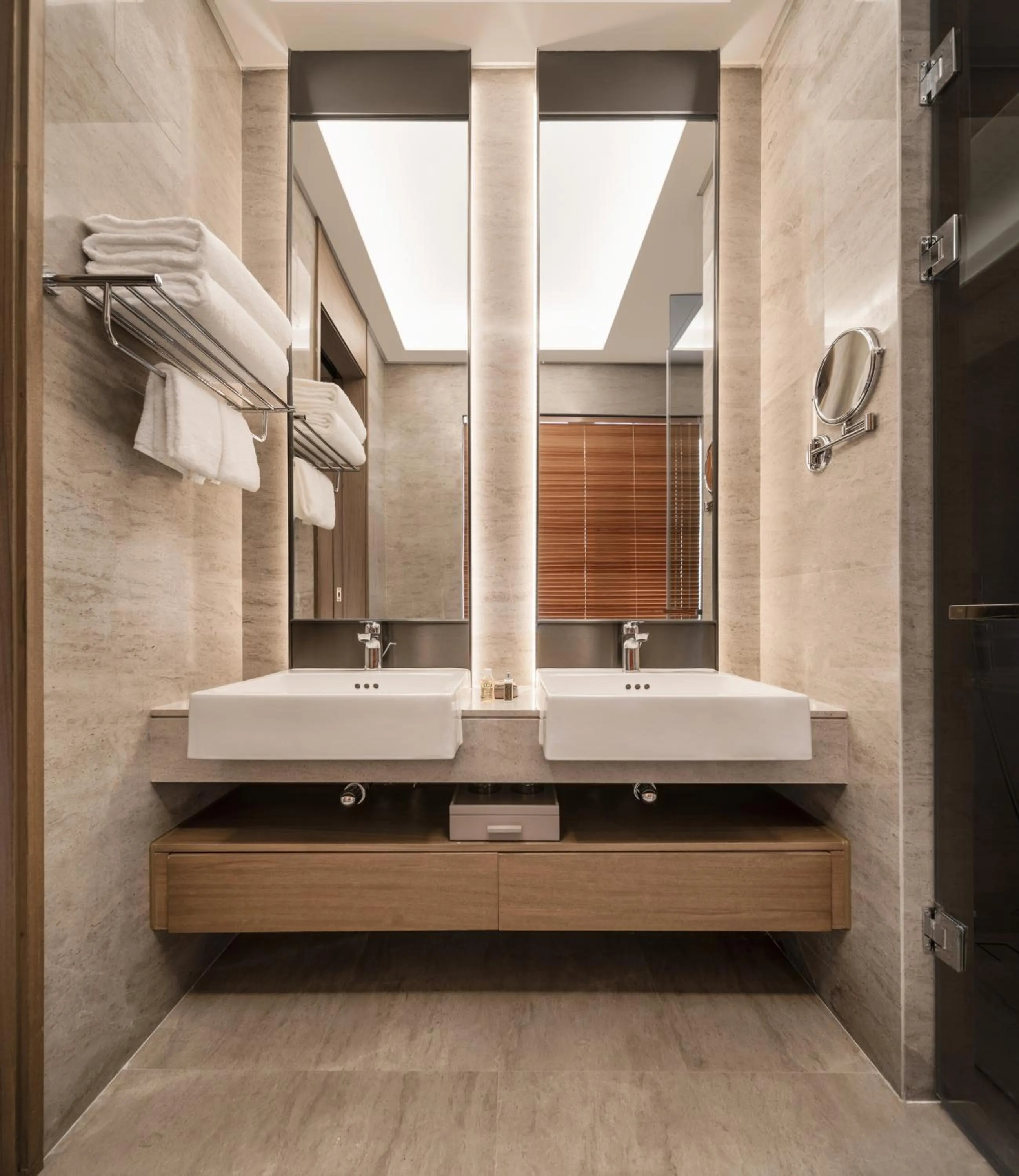 Bathroom in Ocean Spring Resort Chengdu - MGallery Collection