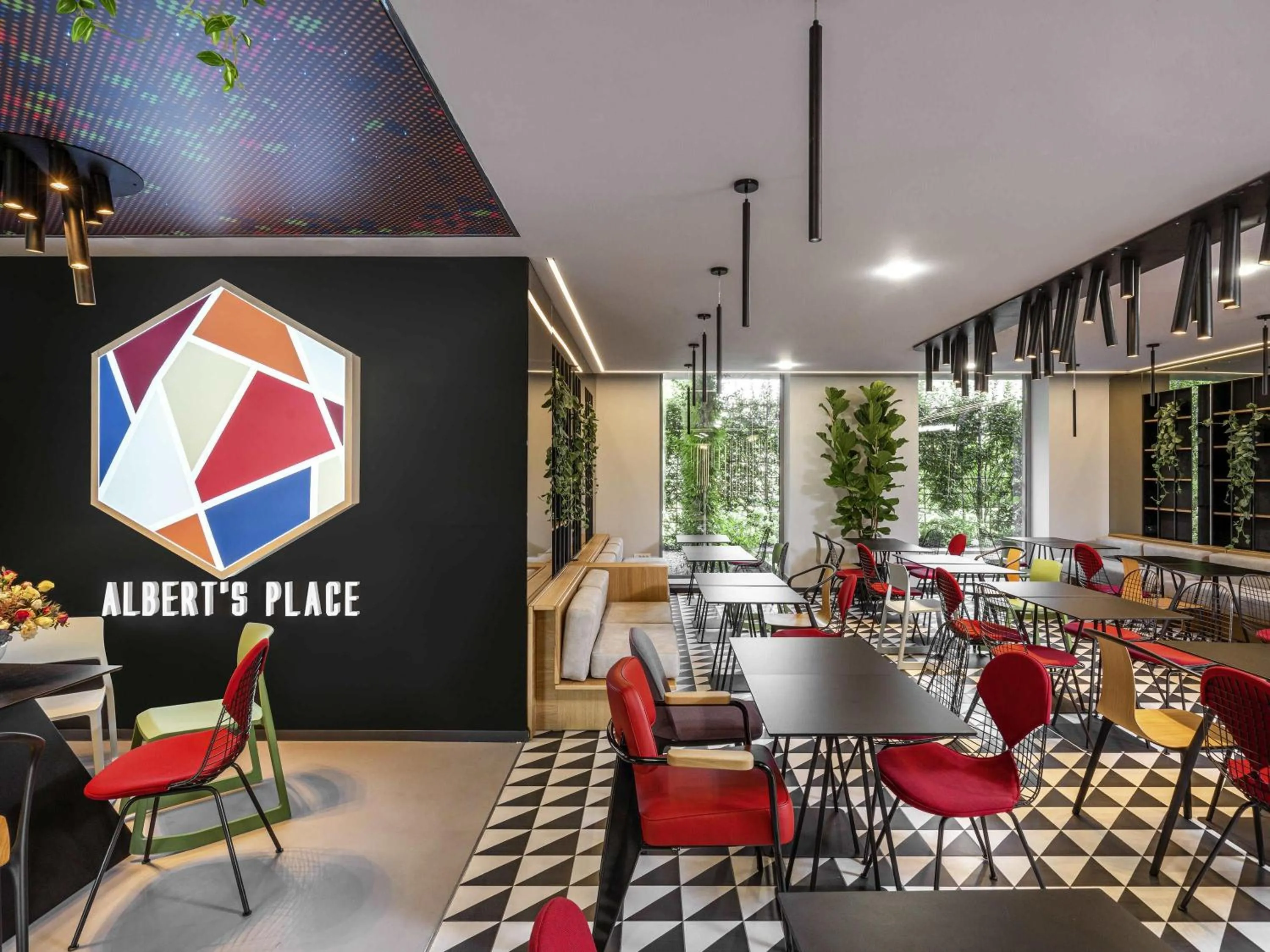 Restaurant/places to eat in ibis Bucharest Politehnica