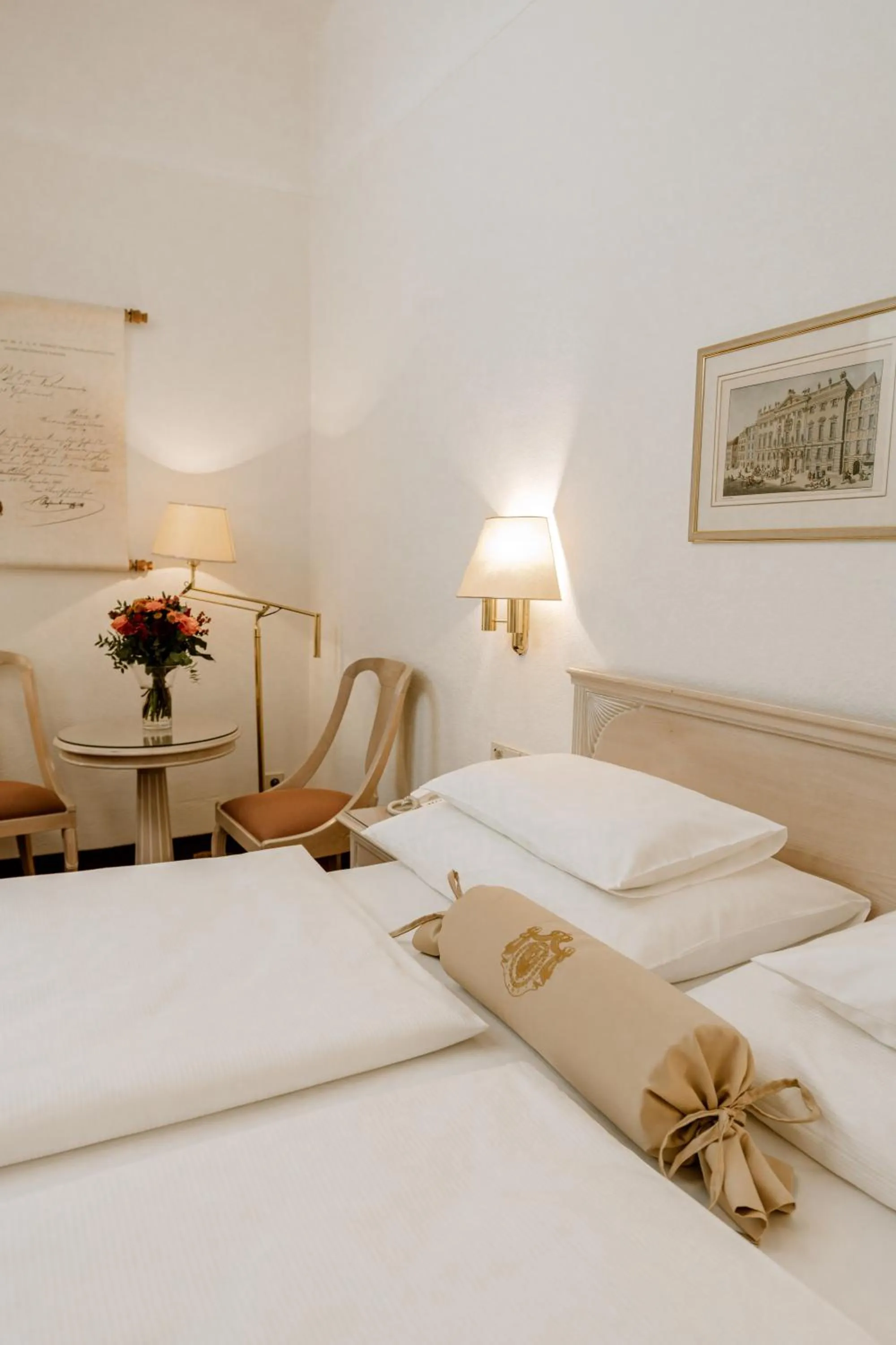 Bedroom, Bed in Hotel Erzherzog Rainer